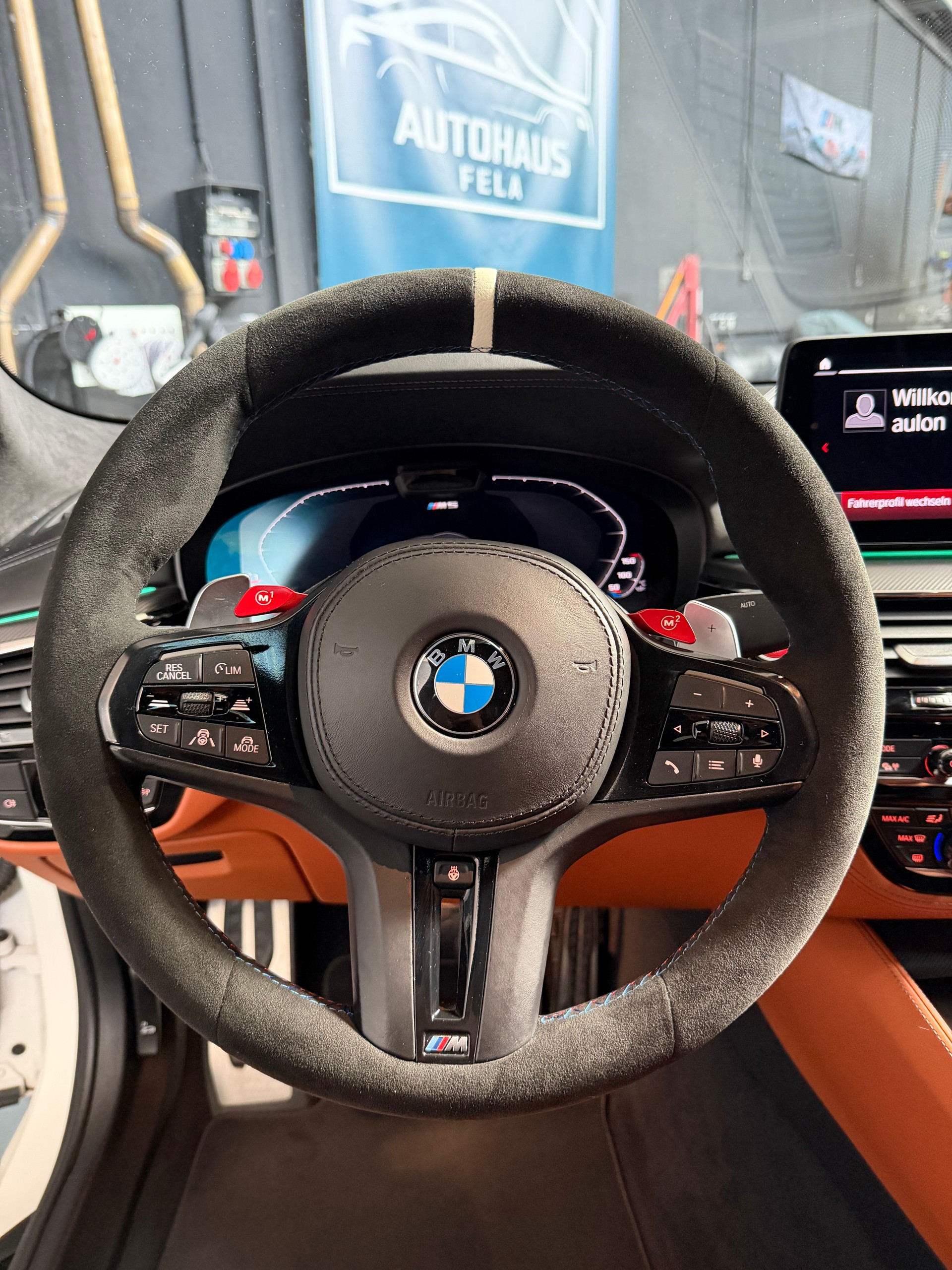 BMW M5-image-8