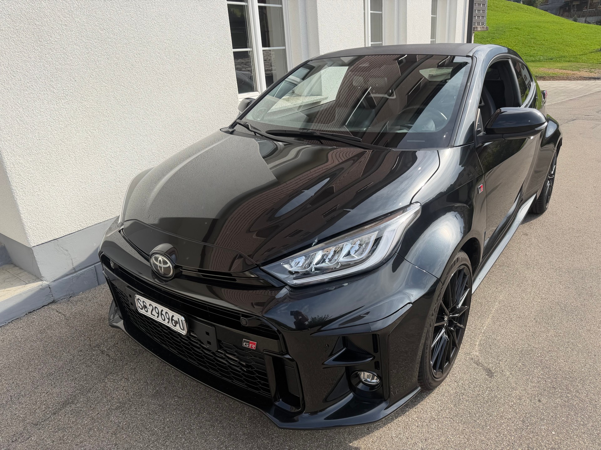 TOYOTA Yaris 1.6 GR Sport-image-6