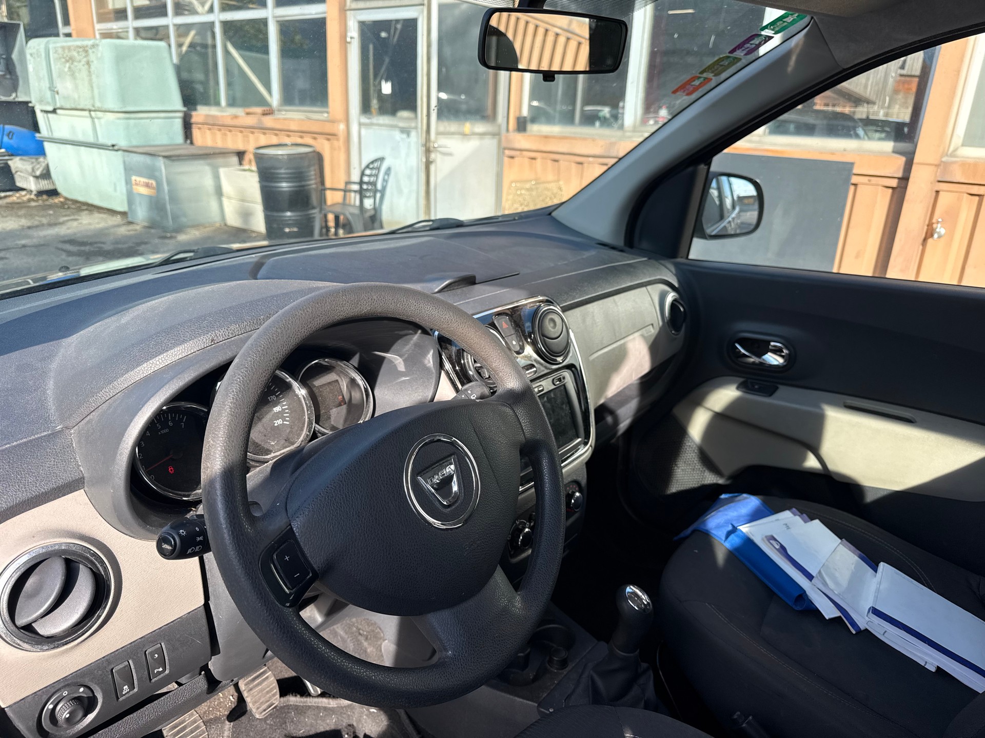 DACIA Lodgy 1.2 Turbo Ambiance 7PL-image-4