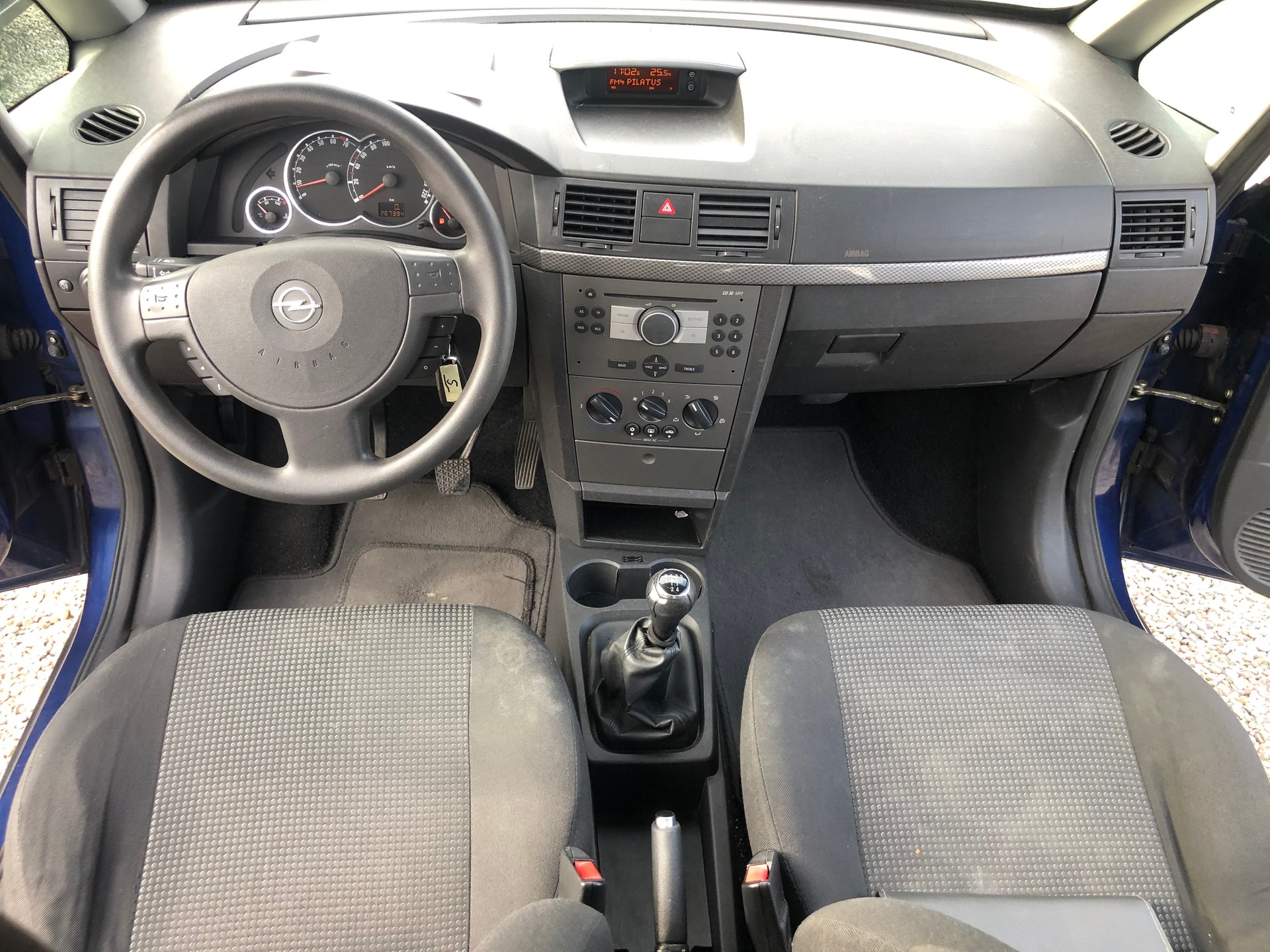 OPEL Meriva 1.6i-16 TP Cosmo-image-11