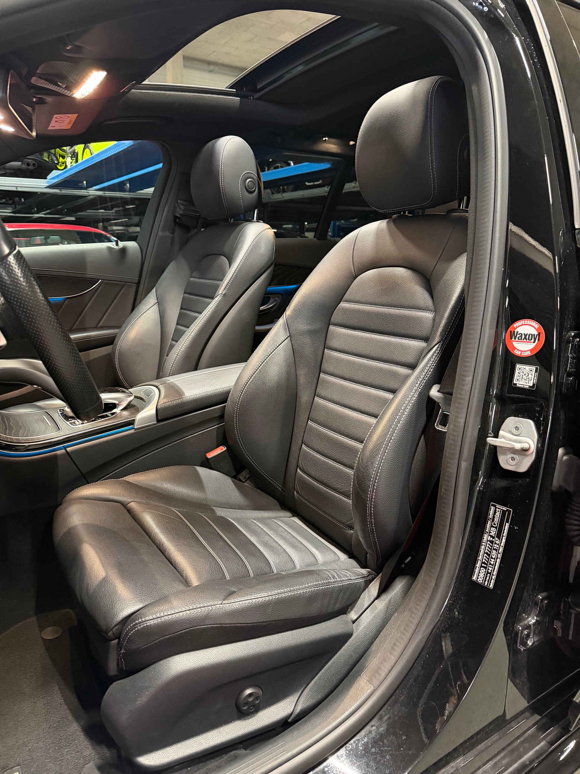 MERCEDES-BENZ C 400 AMG Line 4Matic 7G-Tronic *CH VHC*-image-9