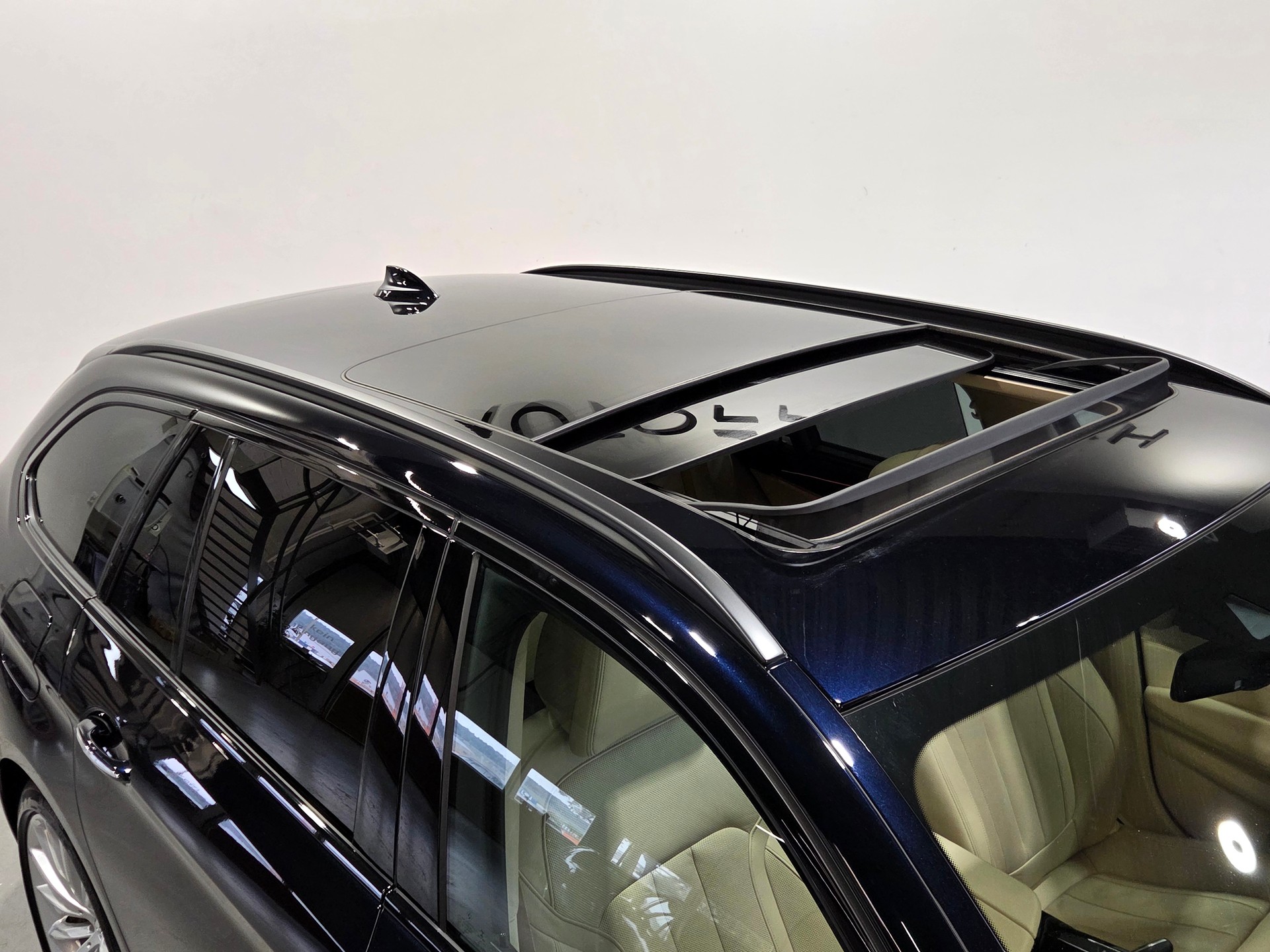 BMW 540d xDrive Touring Individual-image-3