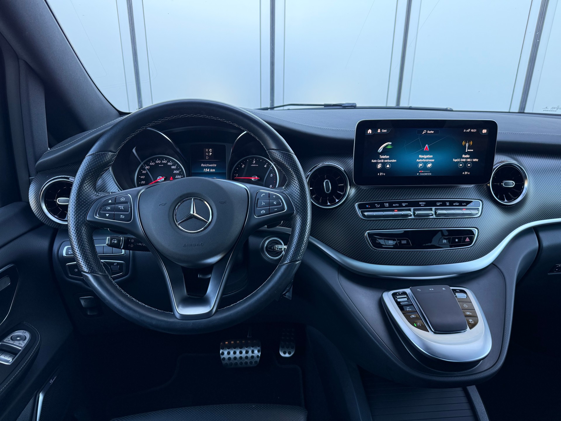 MERCEDES-BENZ V 300 d lang Avantgarde 4Matic 9G-Tronic-image-6