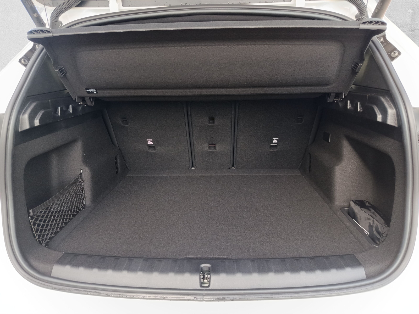 BMW iX1 eDrive 20 Edition M Sport-image-10