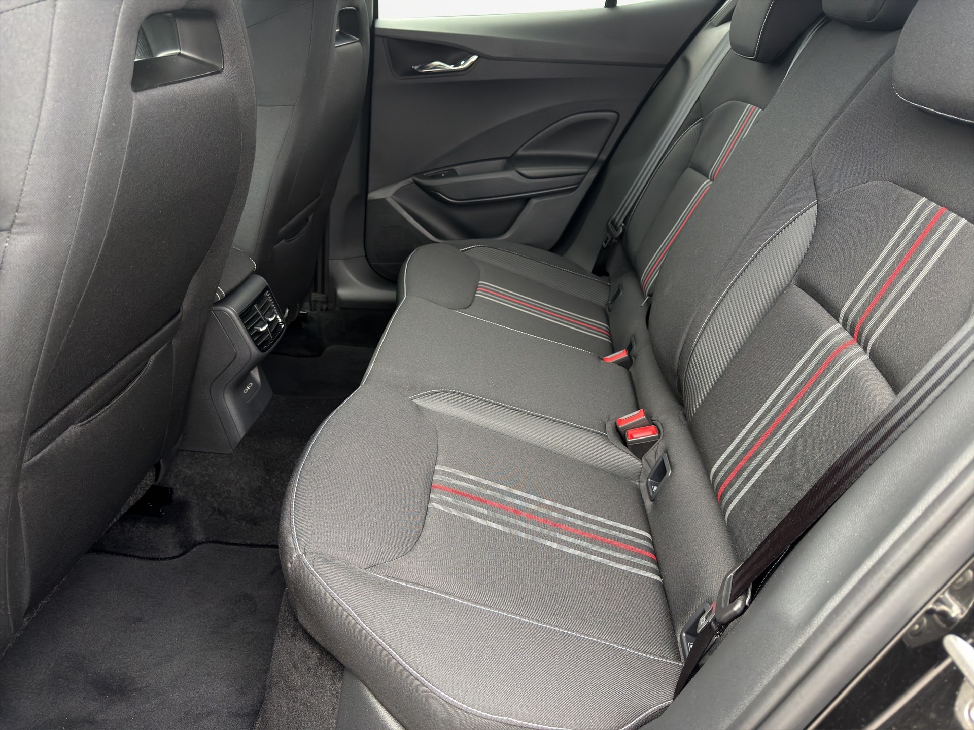 SKODA Fabia 1.0 TSI Monte Carlo DSG-image-12