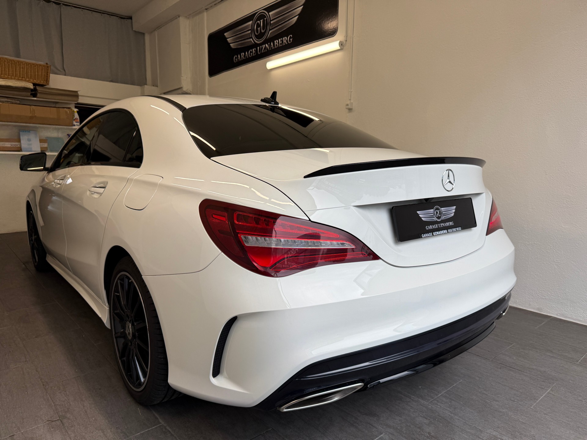 MERCEDES-BENZ CLA 250 AMG Line 7G-DCT 4Matic Ab 280.- pro Monat-showroom-element-2