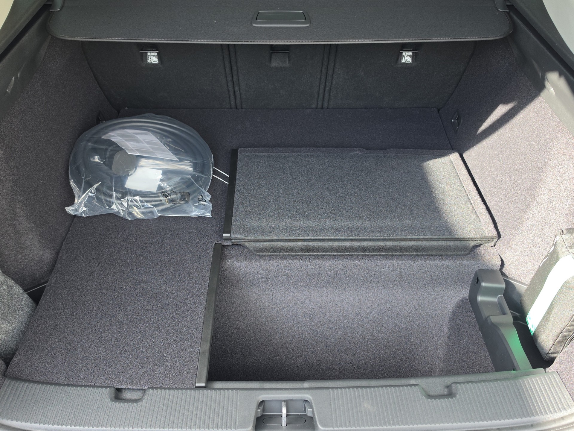 VOLVO EX60 Twin Ultra AWD-image-23