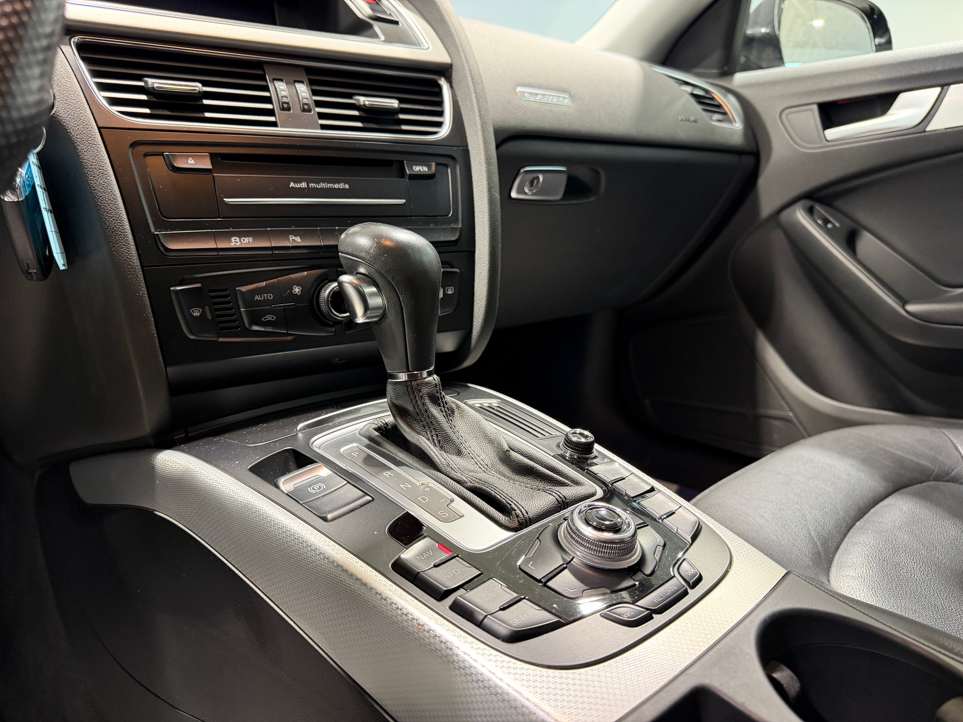 AUDI A5 Sportback 3.0 TDI quattro S-tronic-showroom-element-1