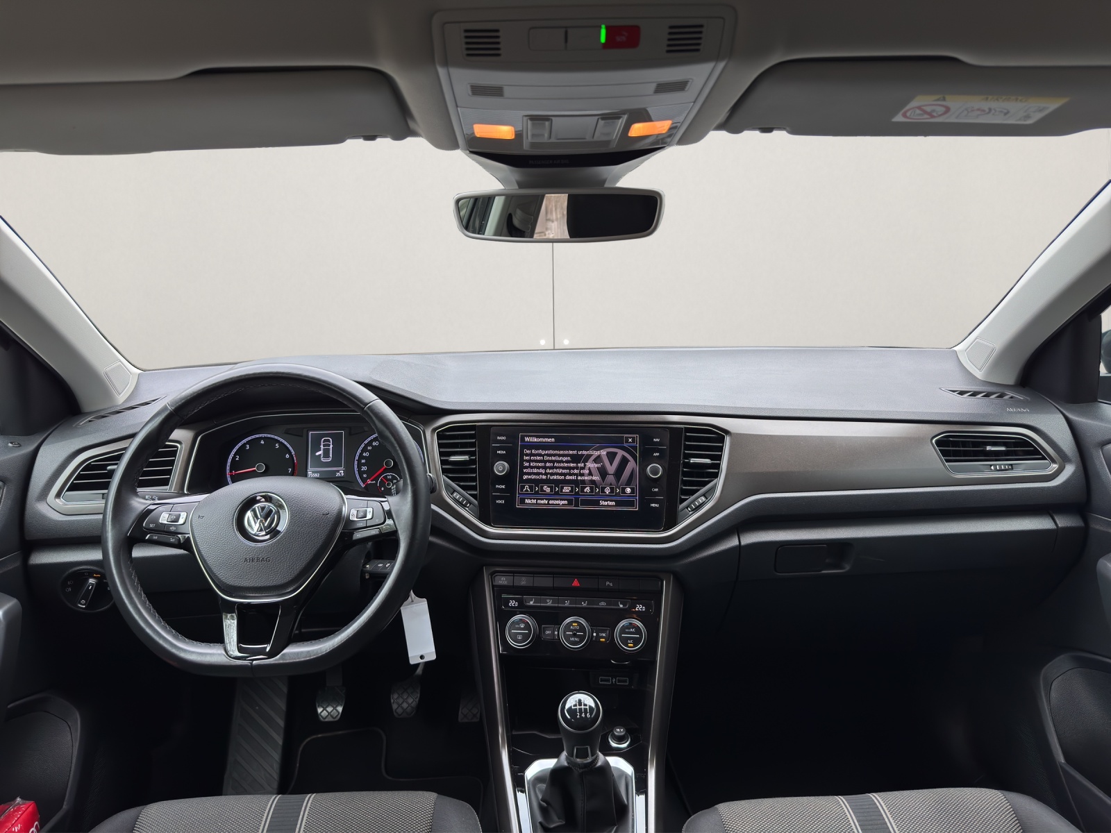 VW T-Roc 1.0 TSI-image-9