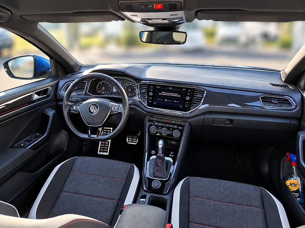 VW T-Roc 2.0 TSI Advance DSG 4Motion-image-3