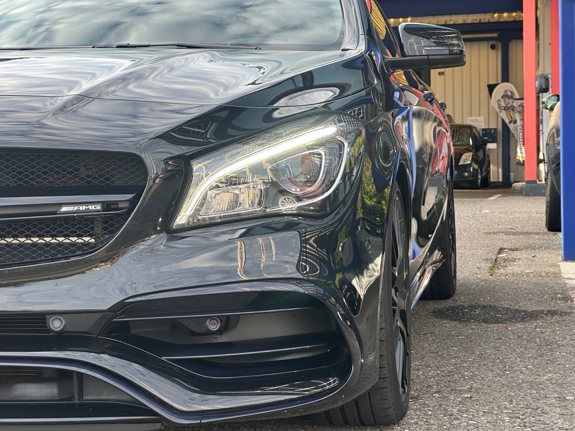 MERCEDES-BENZ CLA Shooting Brake 45 AMG 4Matic Speedshift-image-3