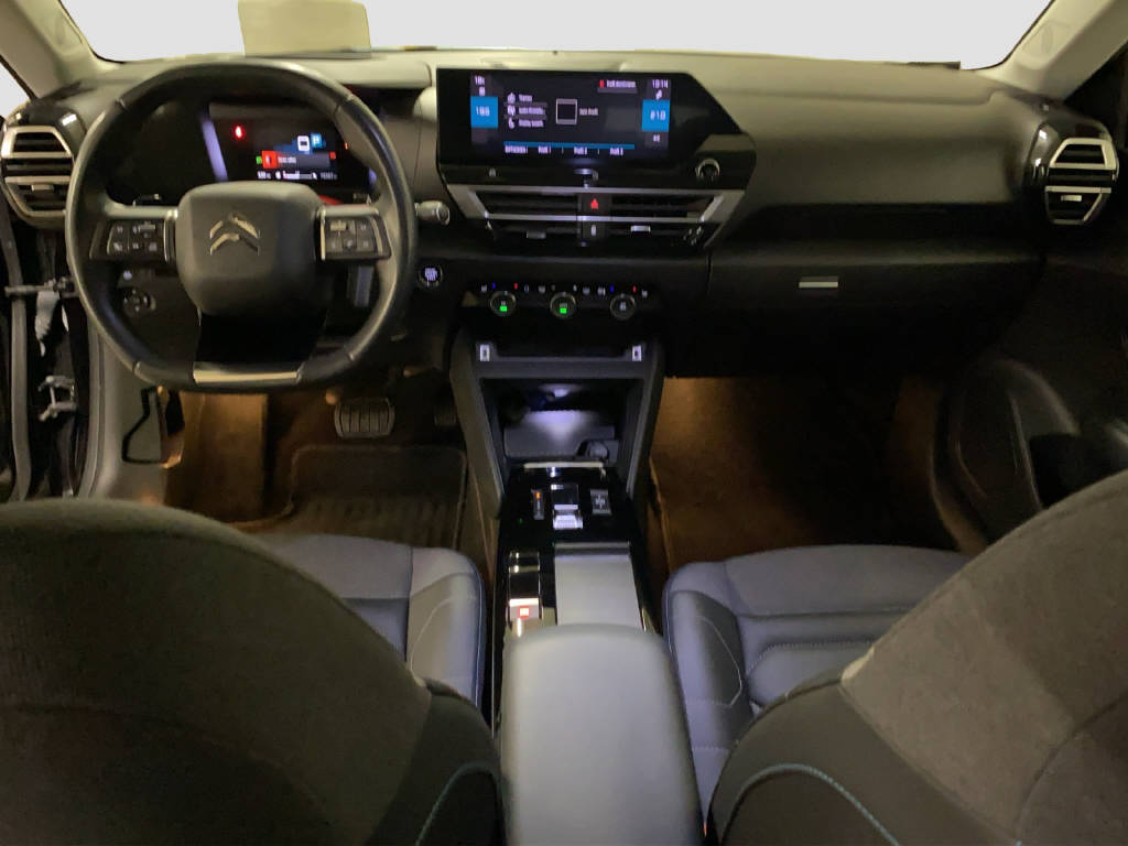 CITROEN C4 1.2 PureTech Shine-image-10