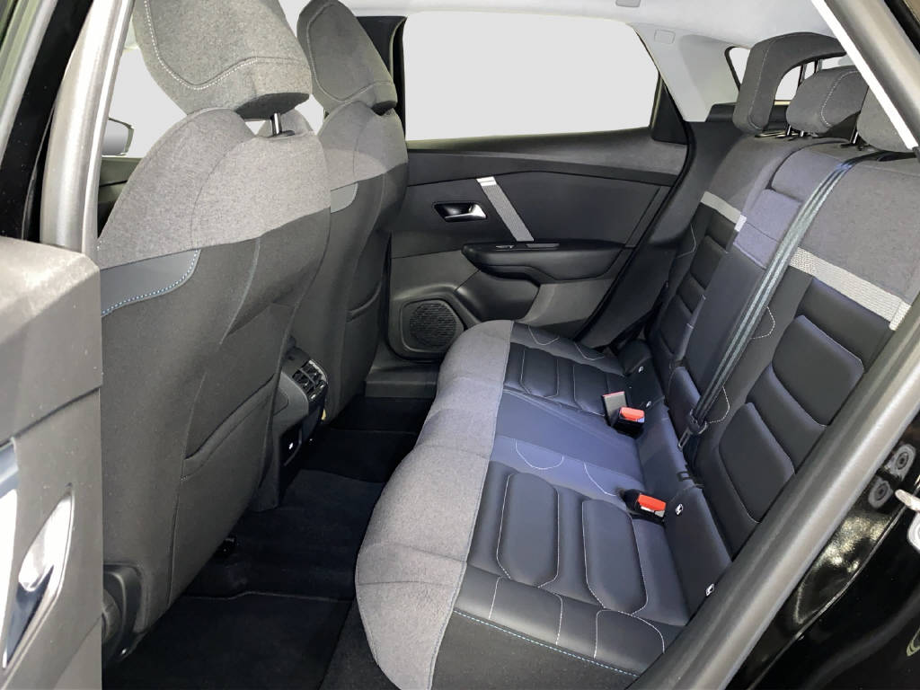 CITROEN C4 1.2 PureTech Shine-image-12