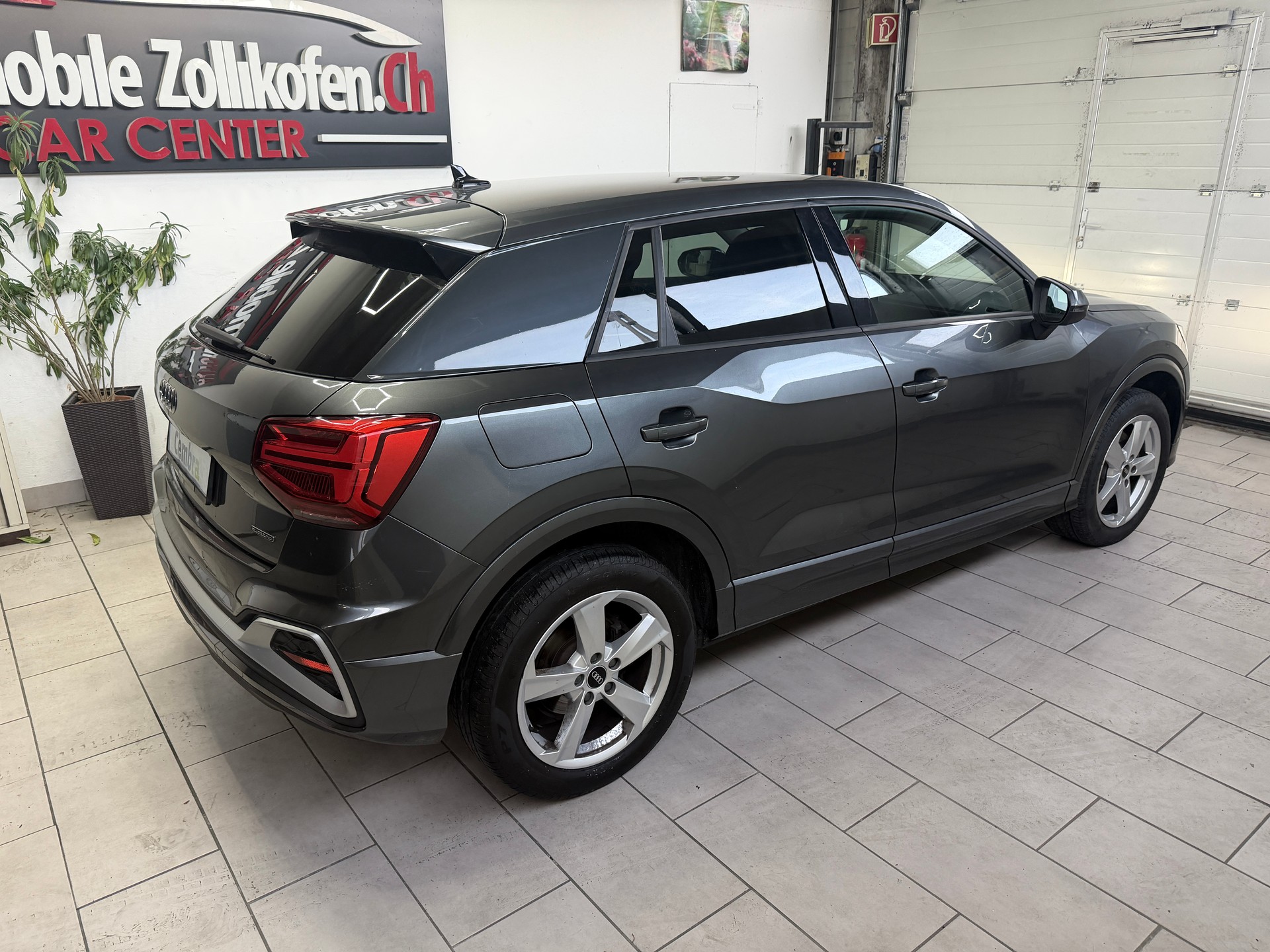 AUDI Q2 35 TDI quattro S-tronic-image-7