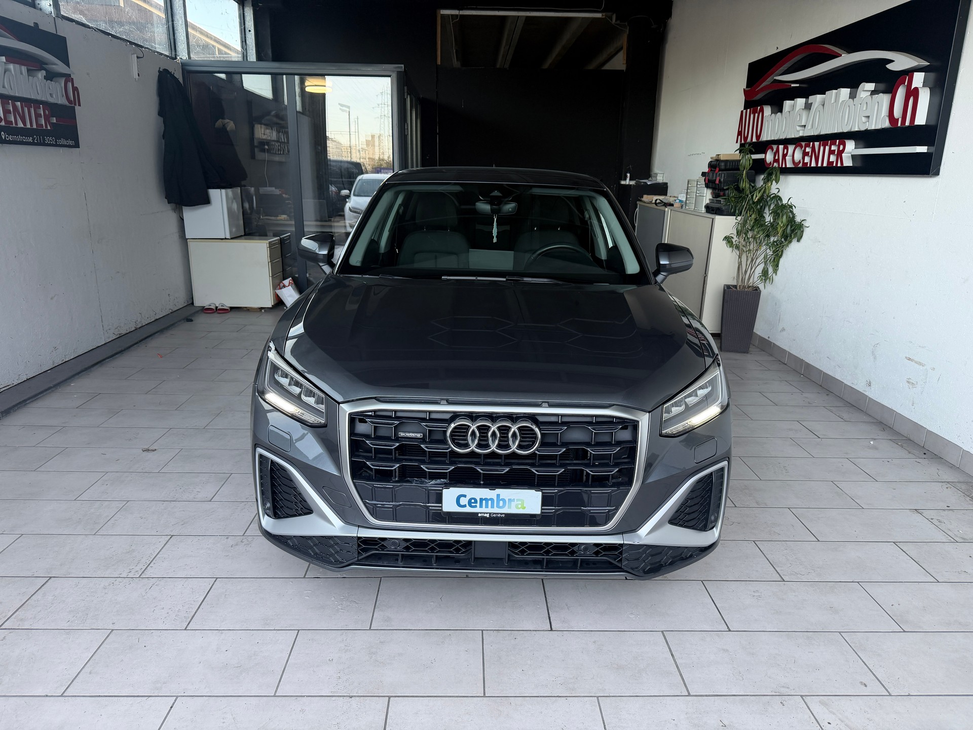 AUDI Q2 35 TDI quattro S-tronic-image-1