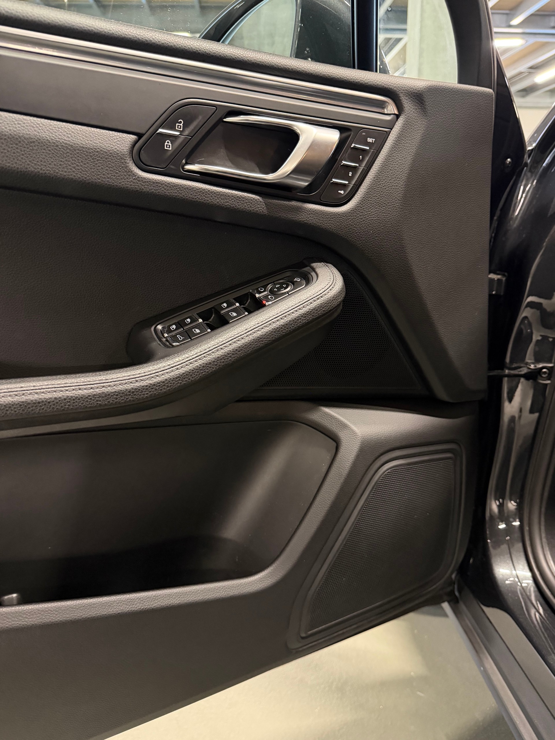 PORSCHE Macan PDK *VHC CH*-image-14