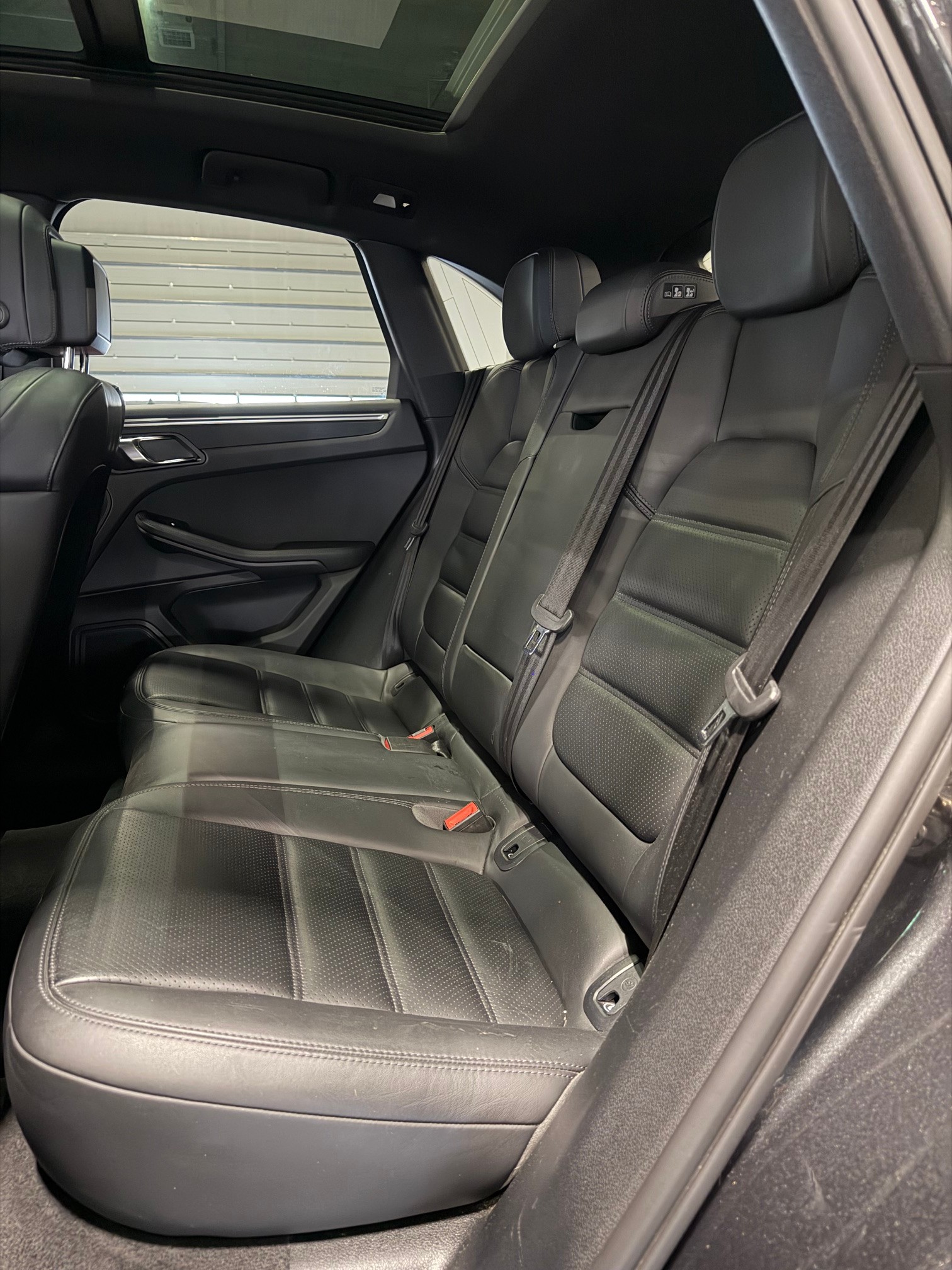 PORSCHE Macan PDK *VHC CH*-image-11