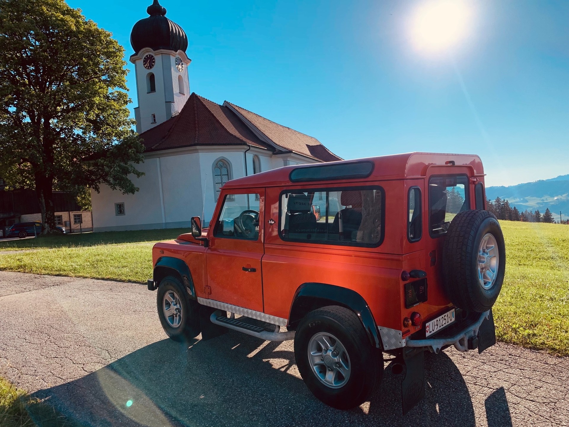 LAND ROVER Defender 90 SW 2.4Tdc-image-15