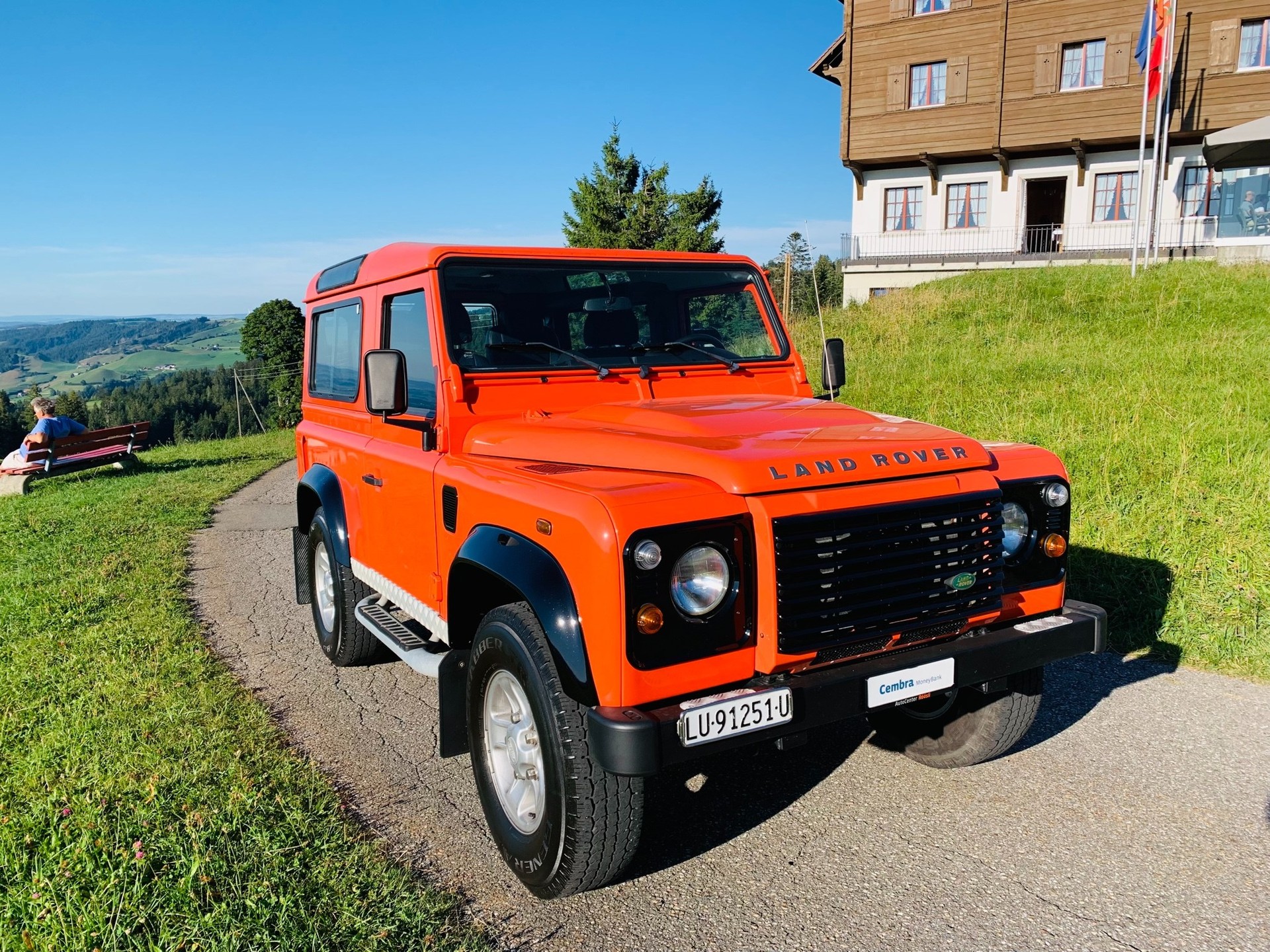 LAND ROVER Defender 90 SW 2.4Tdc-image-3