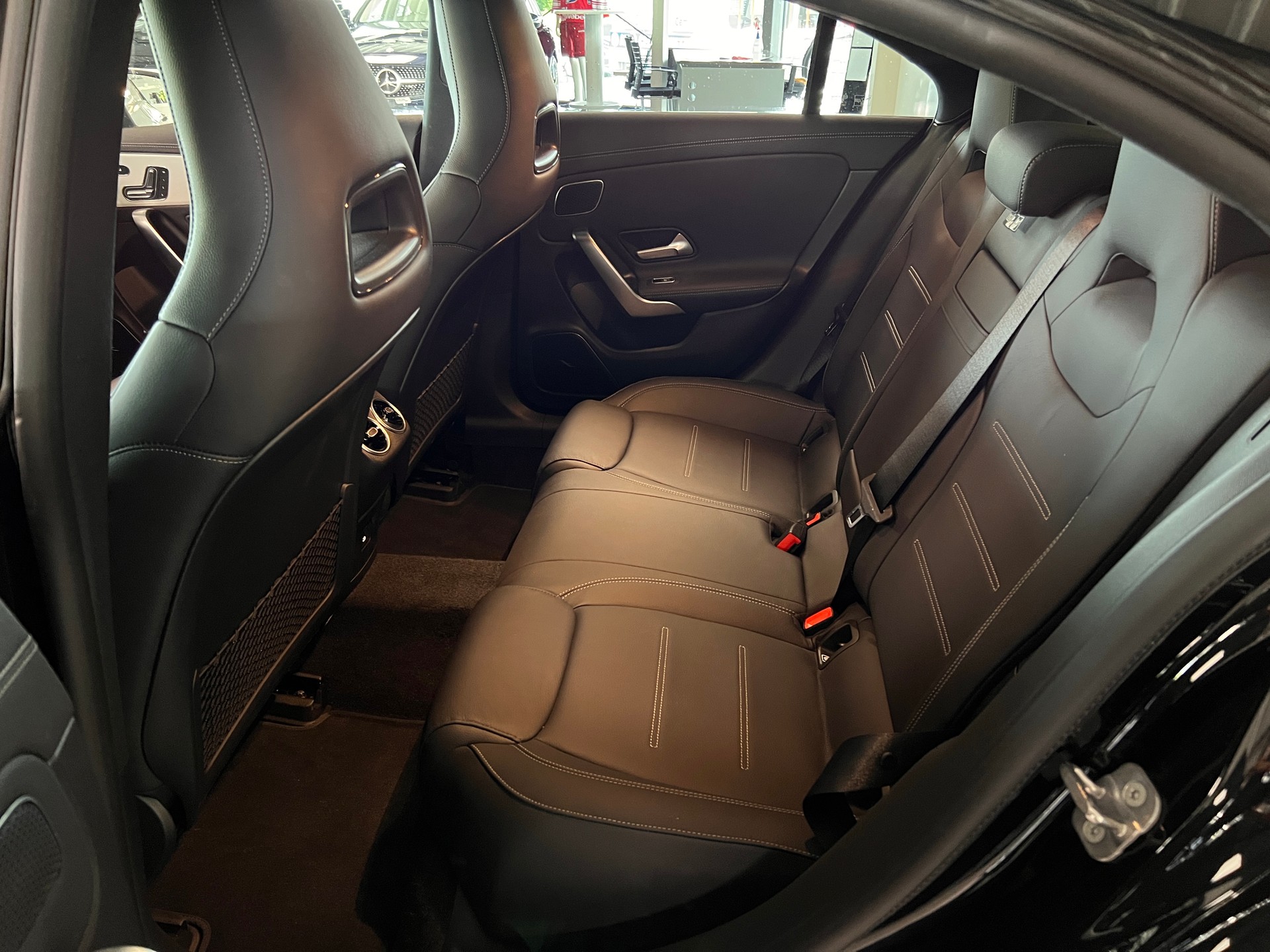 MERCEDES-BENZ CLA 250 4Matic Coupé-image-8