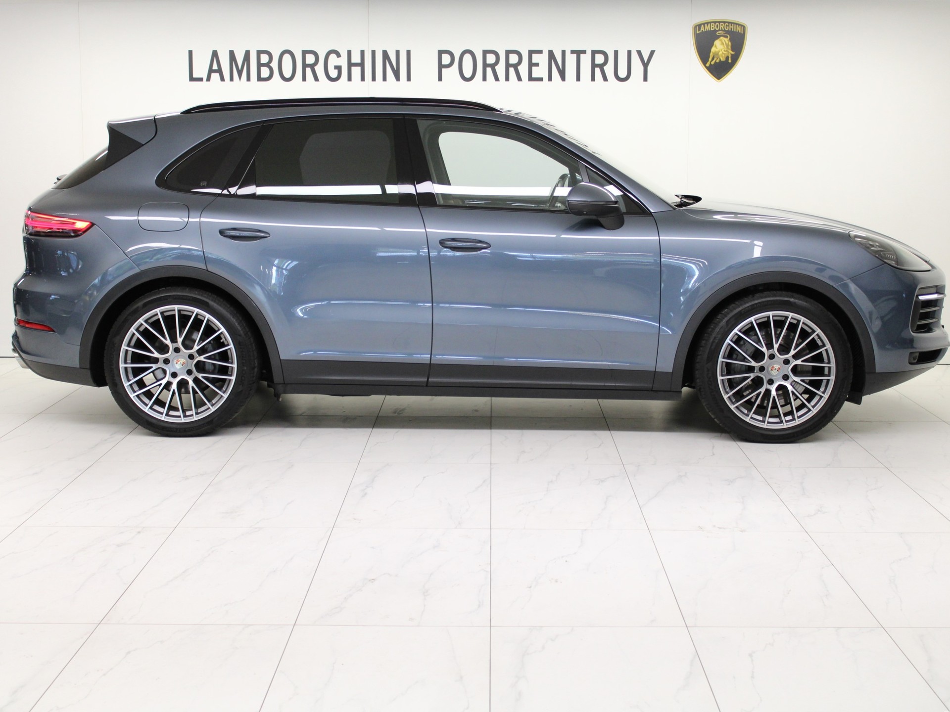 PORSCHE Cayenne S-image-1