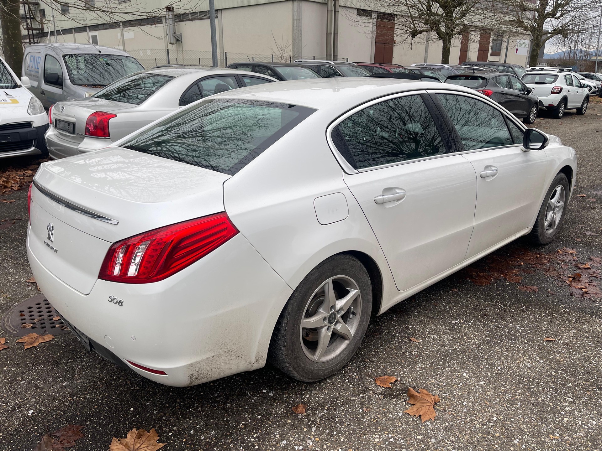 PEUGEOT 508 1.6 16V T Allure Automatic-image-3