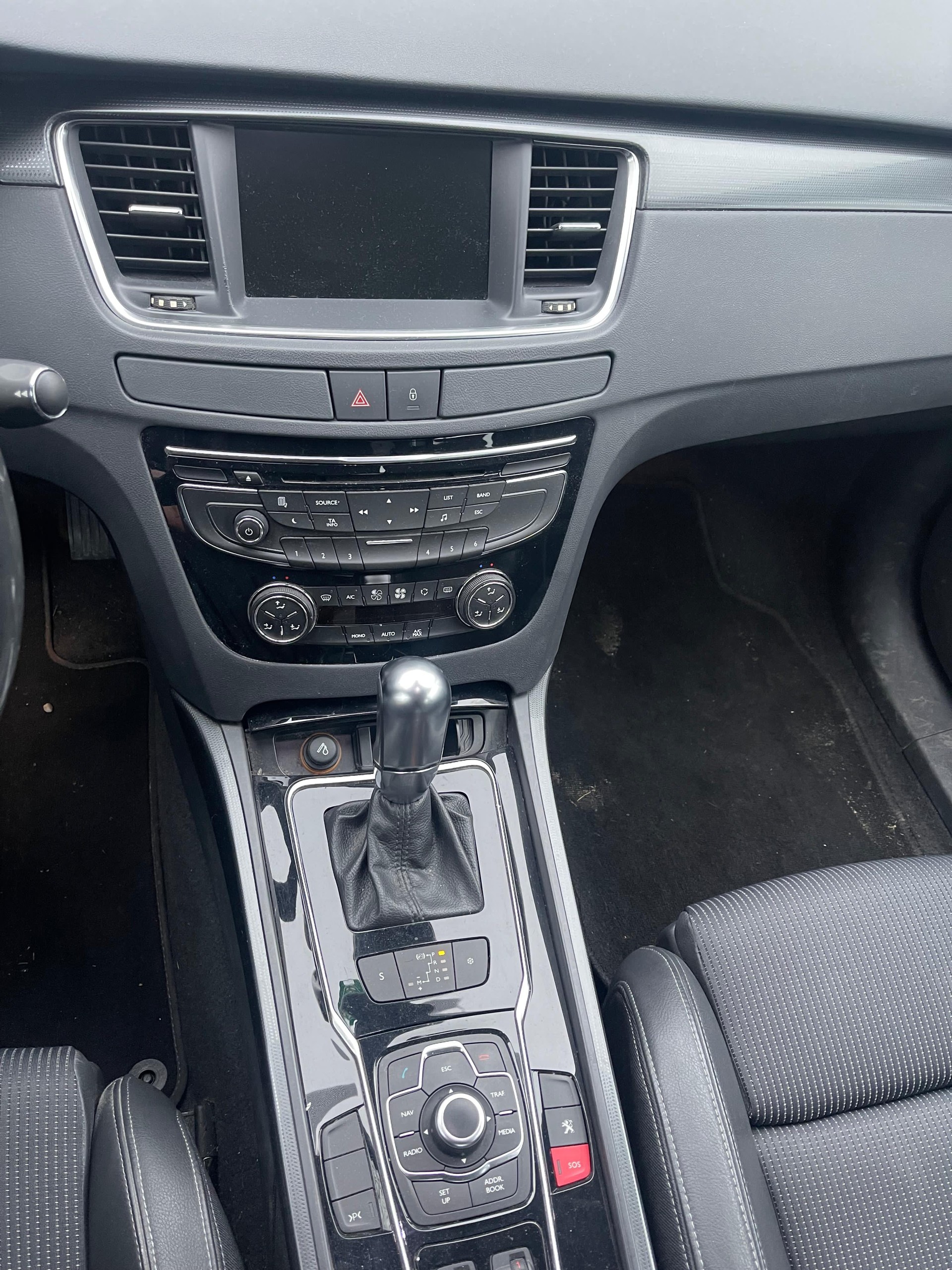 PEUGEOT 508 1.6 16V T Allure Automatic-image-8
