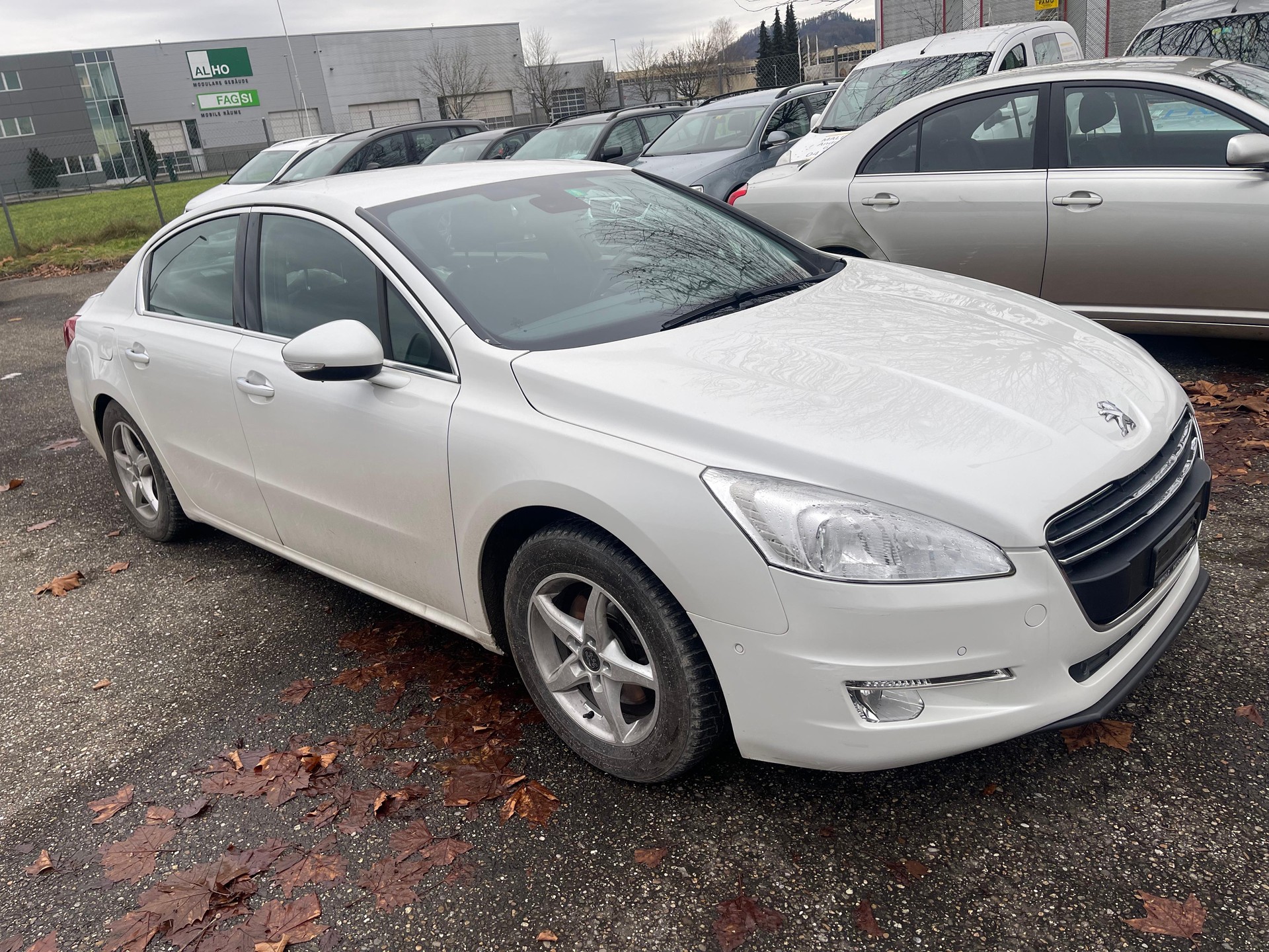 PEUGEOT 508 1.6 16V T Allure Automatic-image-2