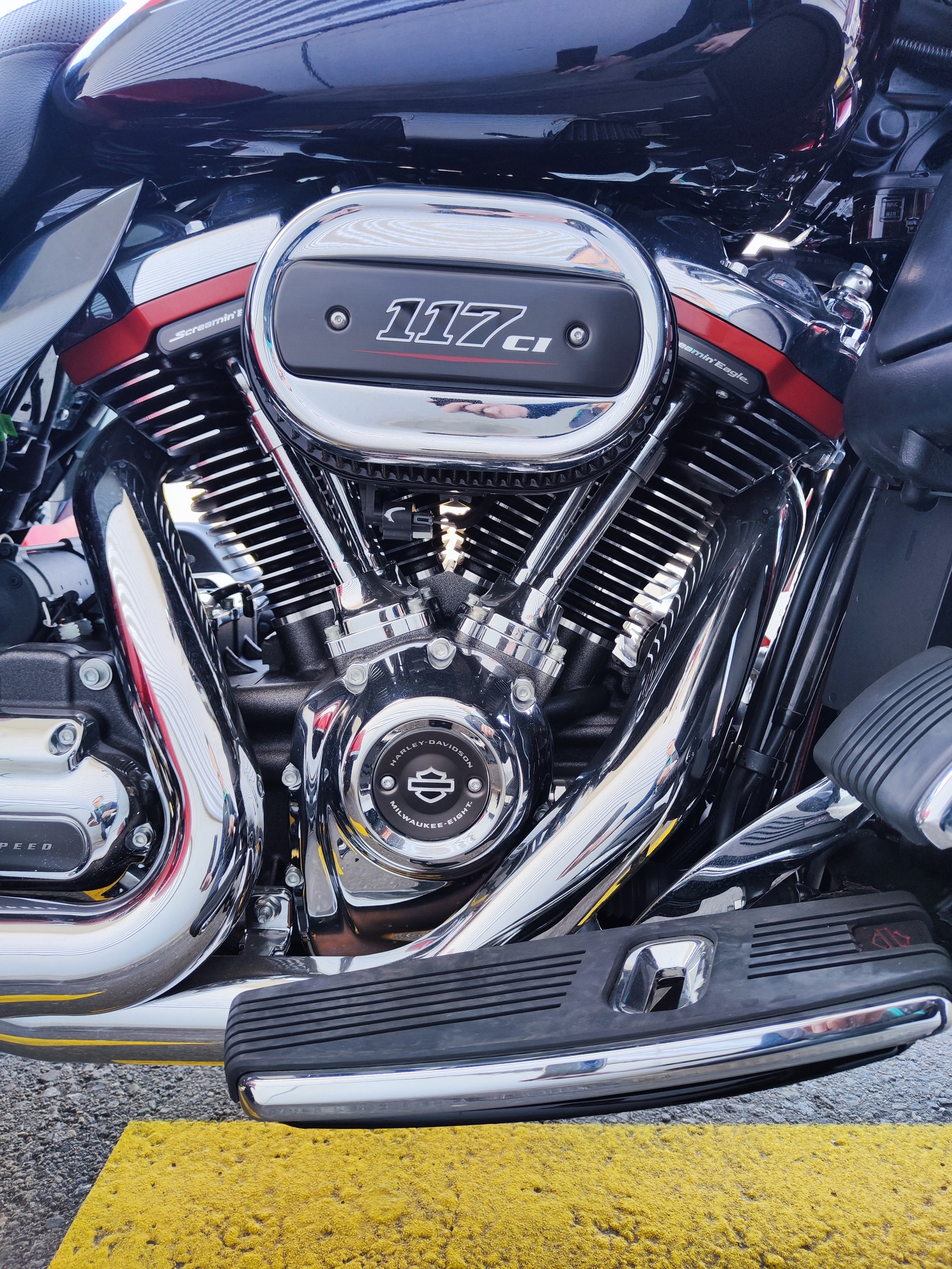 HARLEY-DAVIDSON FLHTCUTGSE Tri Glide CVO 117-showroom-element-2