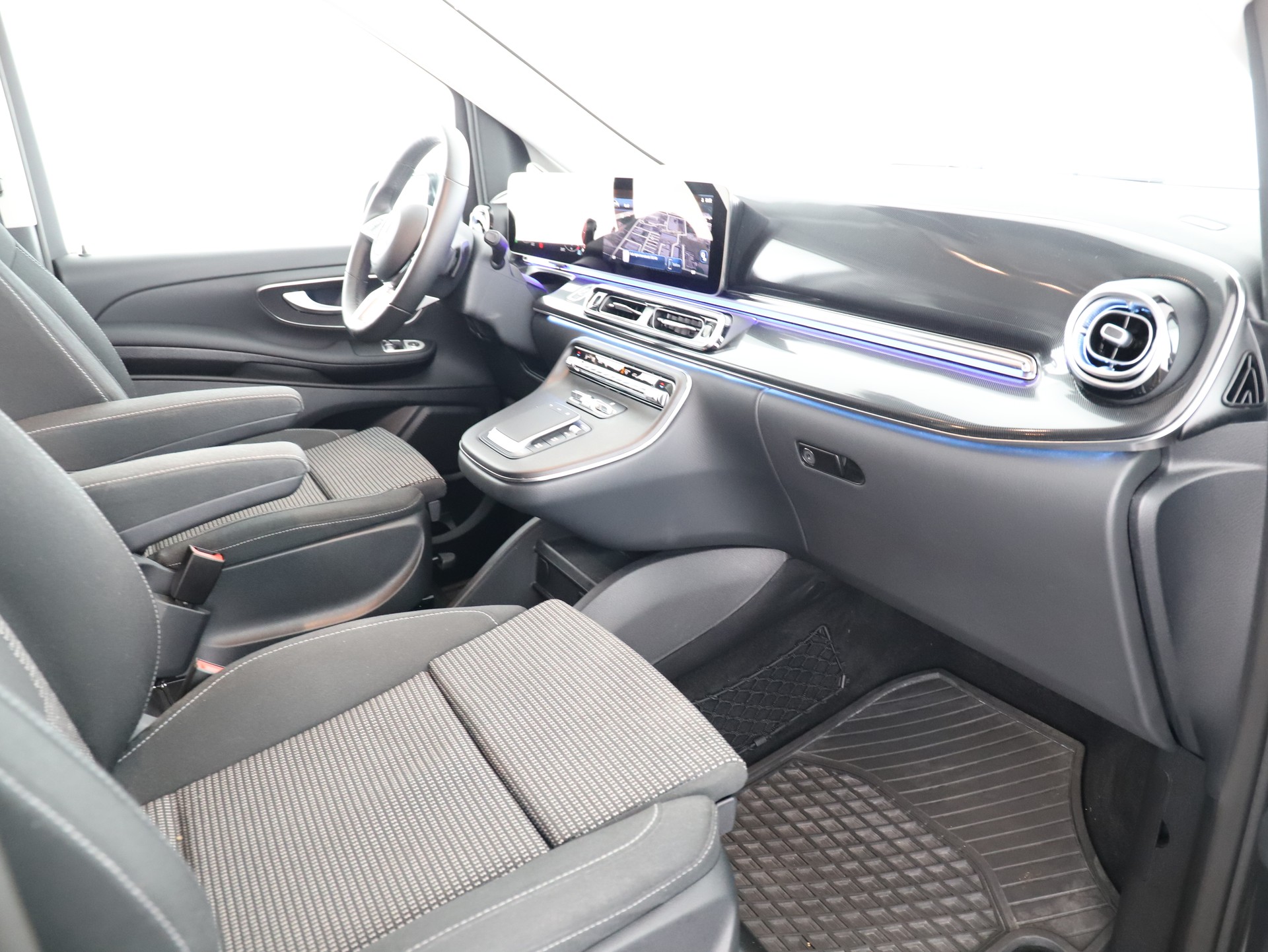 MERCEDES-BENZ V 250 d lang Sty. 9G-T-image-10