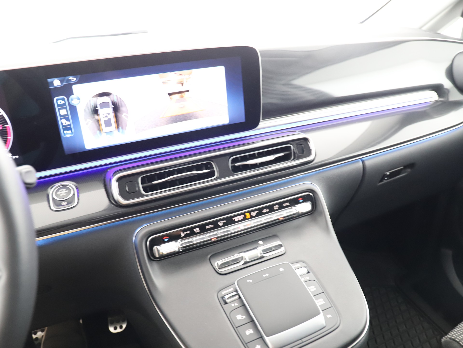 MERCEDES-BENZ V 250 d lang Sty. 9G-T-image-13