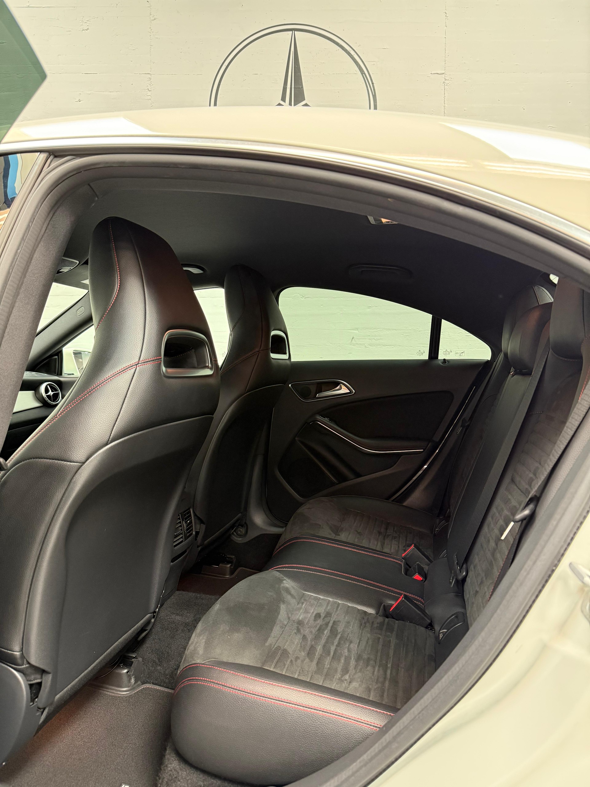 MERCEDES-BENZ CLA 200 AMG Line 7G-DCT Limited White Black Performance mit 2Jahre Garantie opt-image-13