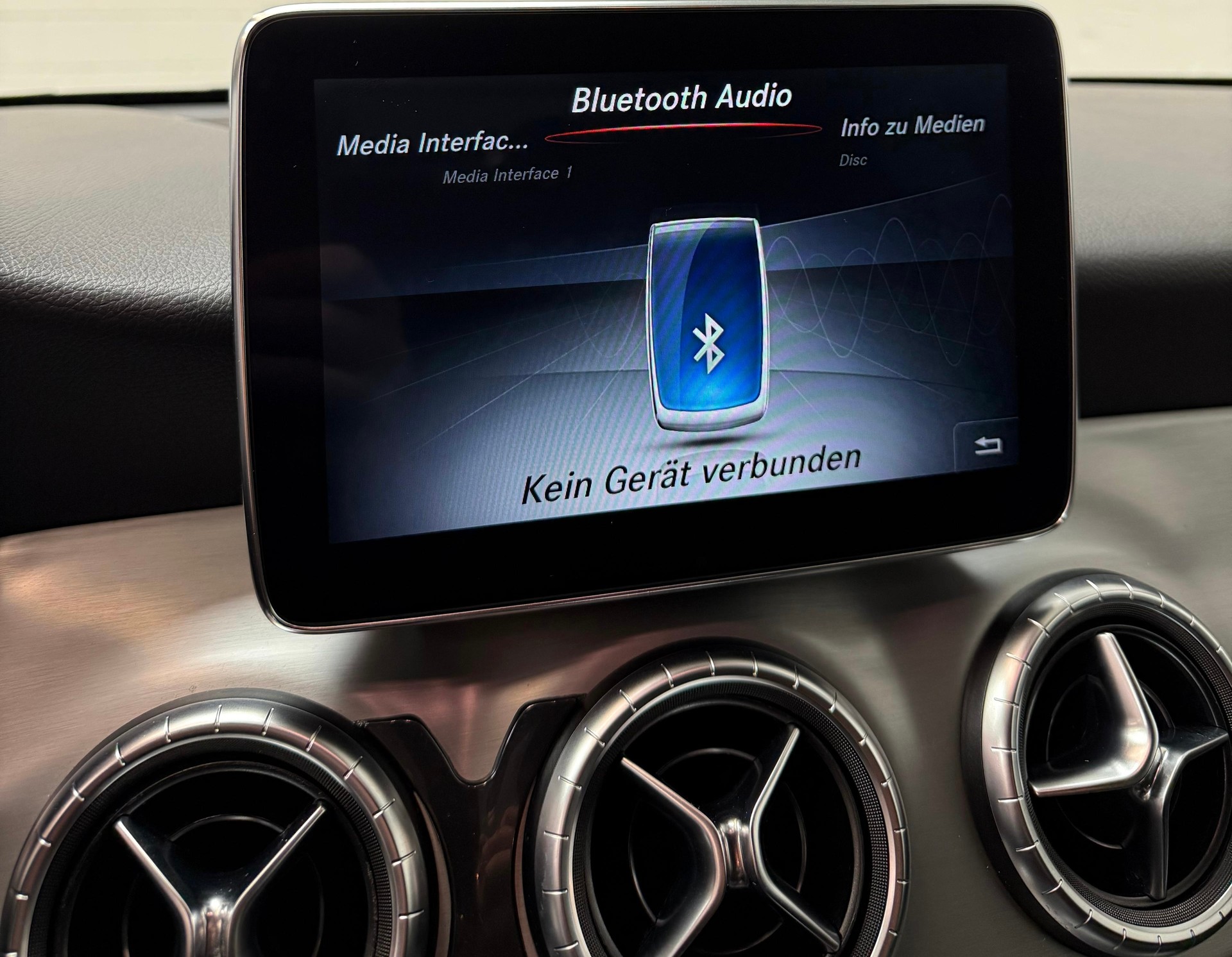 MERCEDES-BENZ CLA 200 AMG Line 7G-DCT Limited White Black Performance mit 2Jahre Garantie opt-image-21