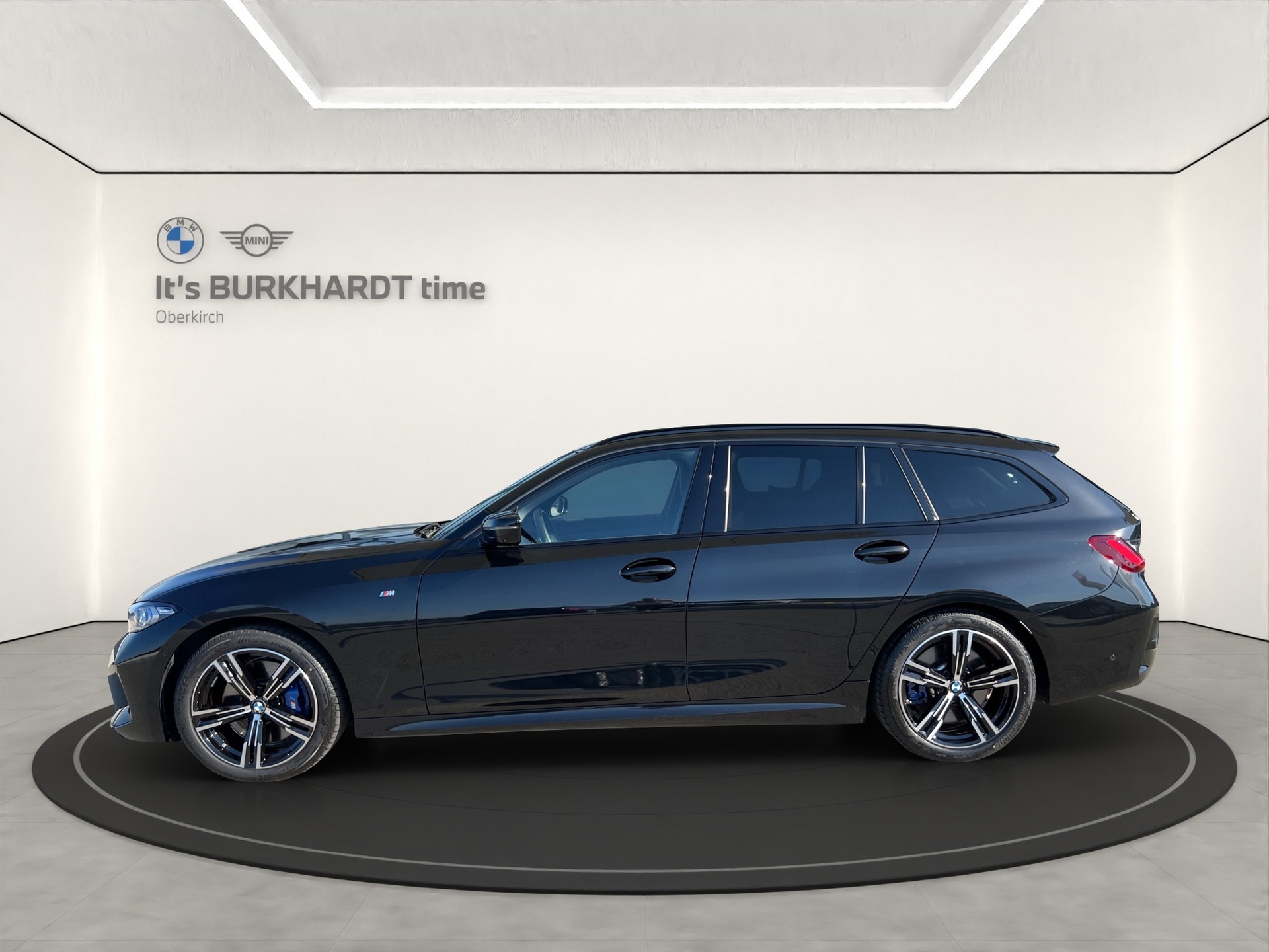 BMW 330d xDrive 48V Touring-image-1
