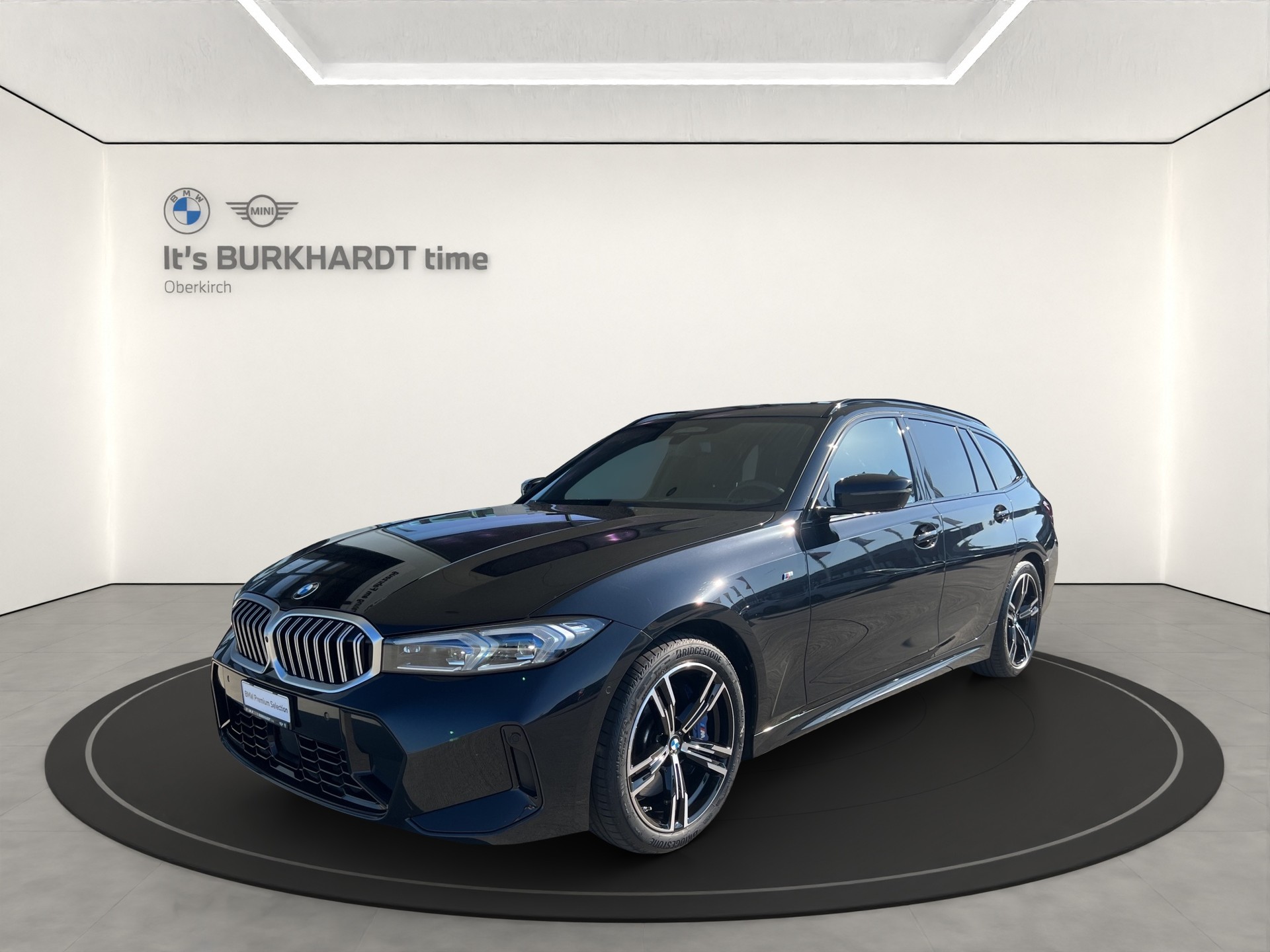 BMW 330d xDrive 48V Touring-image-0