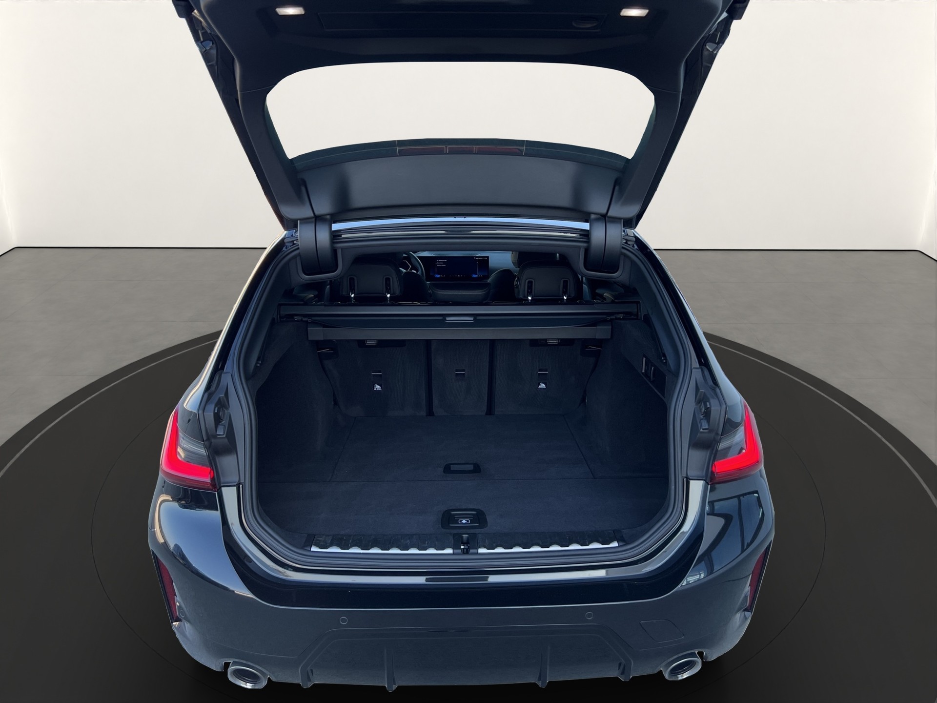 BMW 330d xDrive 48V Touring-image-16