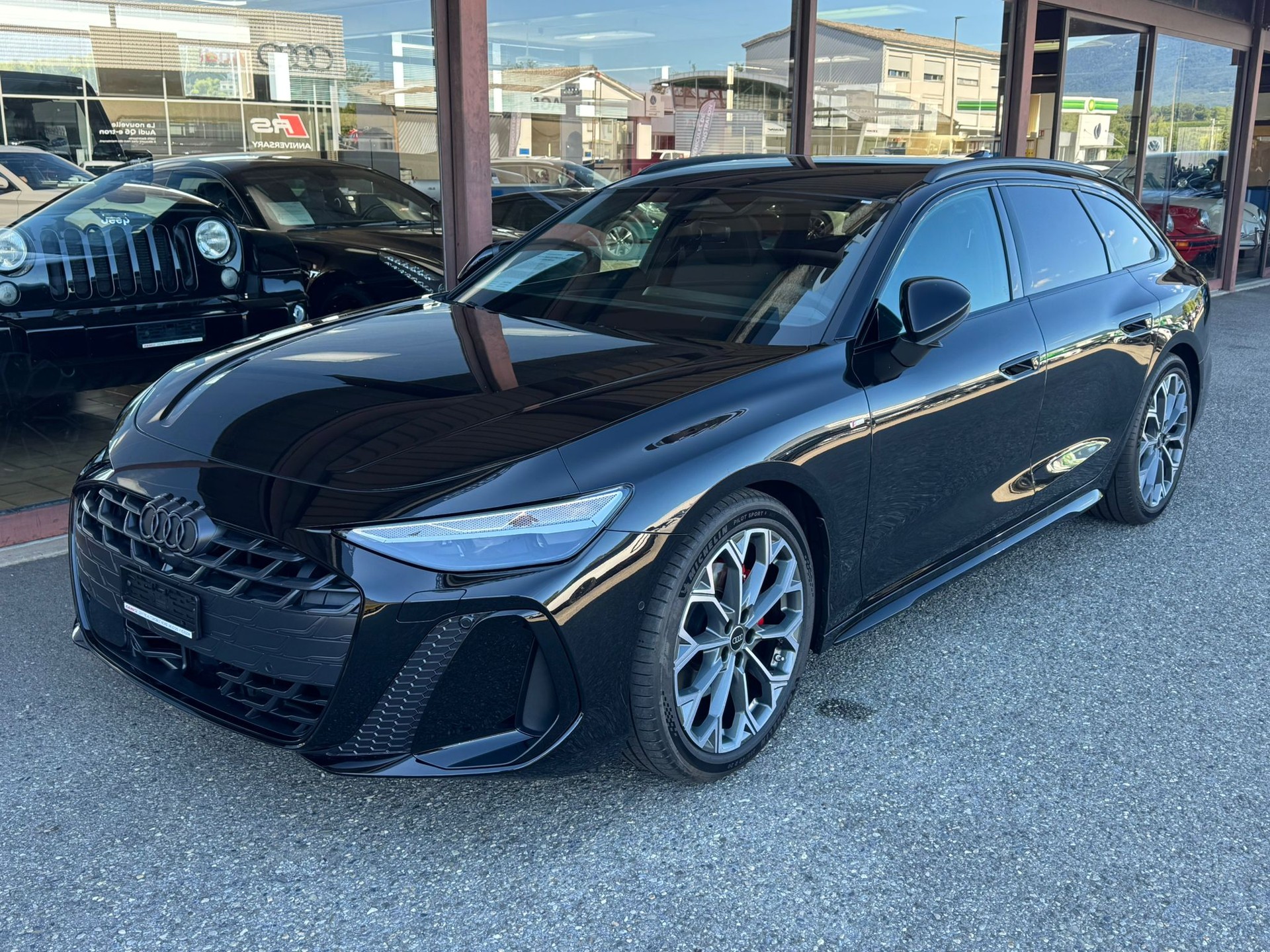 AUDI A6 Avant 2,0 TFSI S line S-tronic-image-1