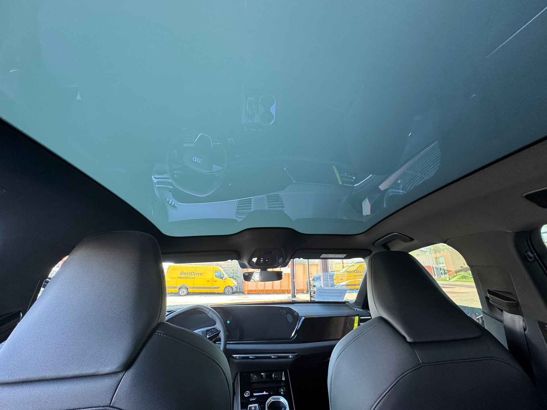 AUDI A6 Avant 2,0 TFSI S line S-tronic-image-9