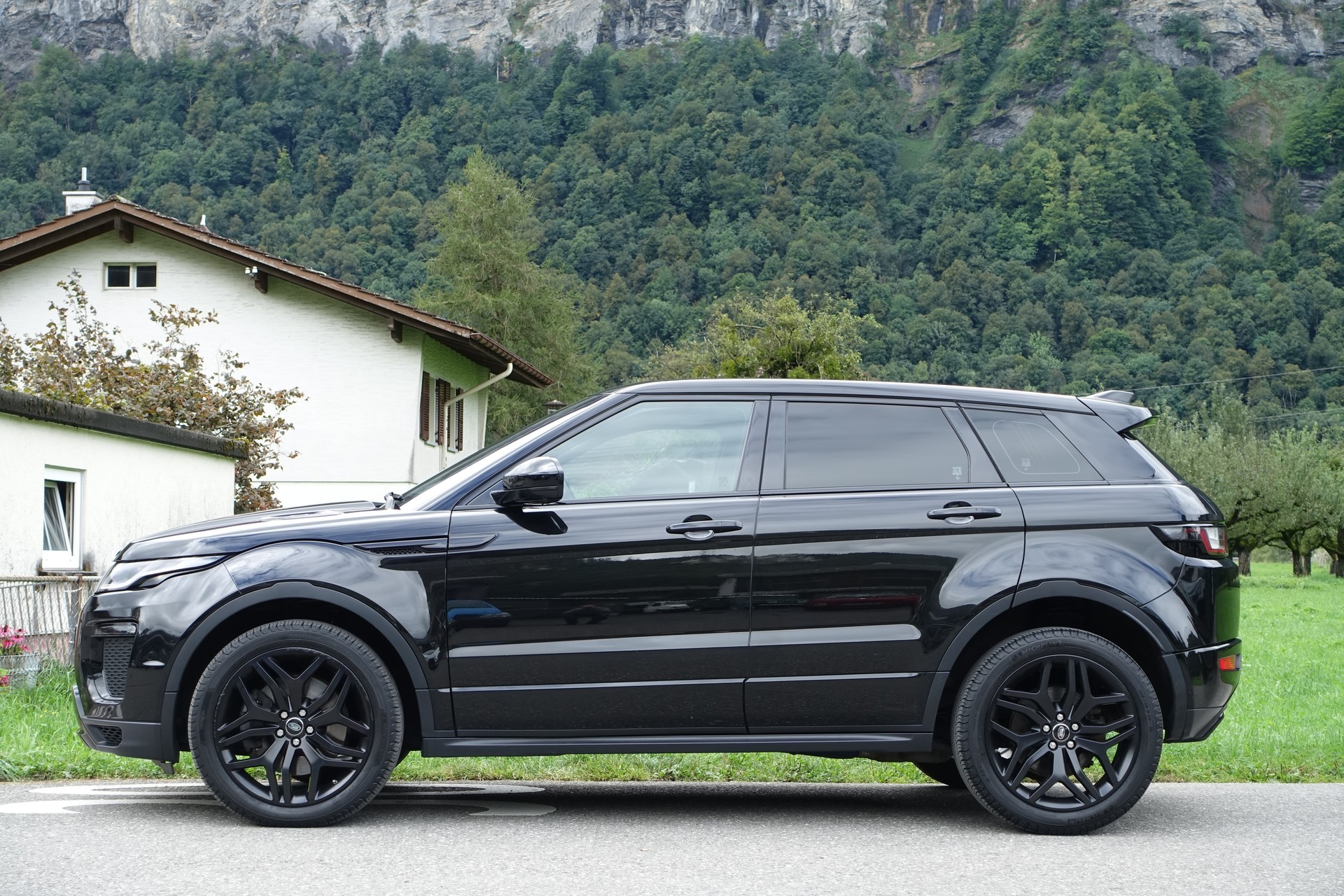 LAND ROVER Range Rover Evoque 2.0 SD4 HSE Dynamic-image-4