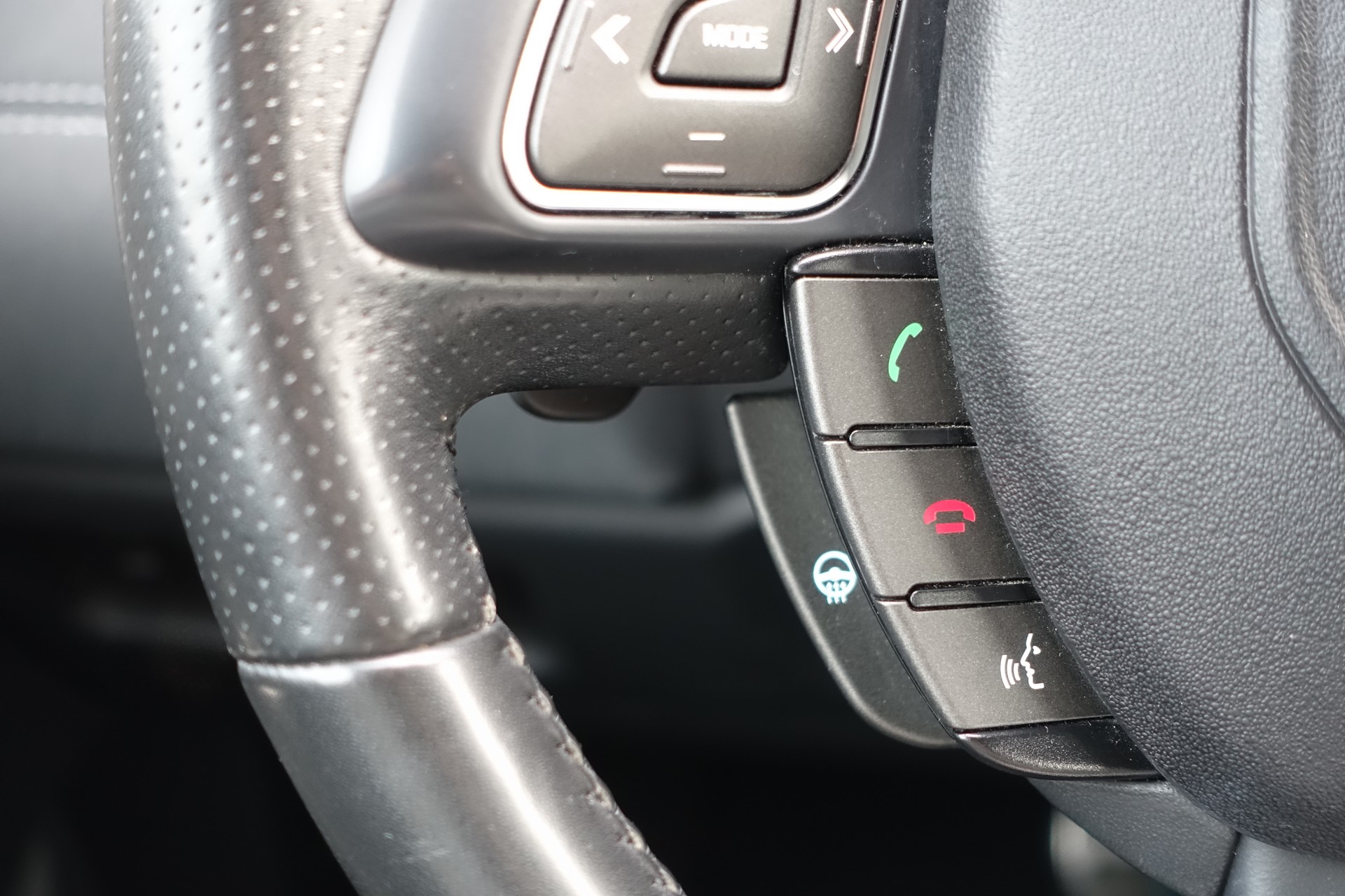 LAND ROVER Range Rover Evoque 2.0 SD4 HSE Dynamic-image-20