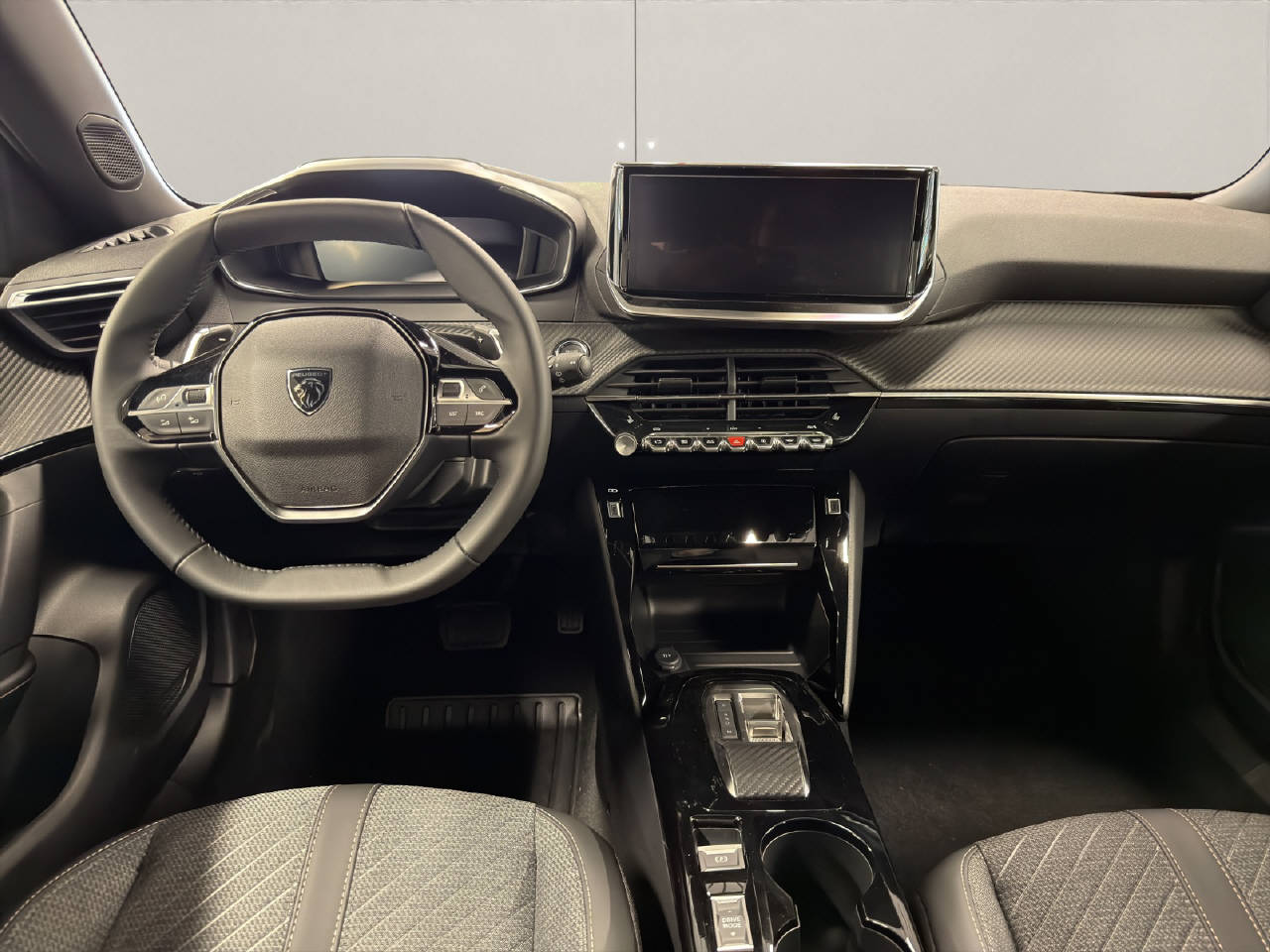 PEUGEOT 2008 1.2 Hybrid Allure-image-4
