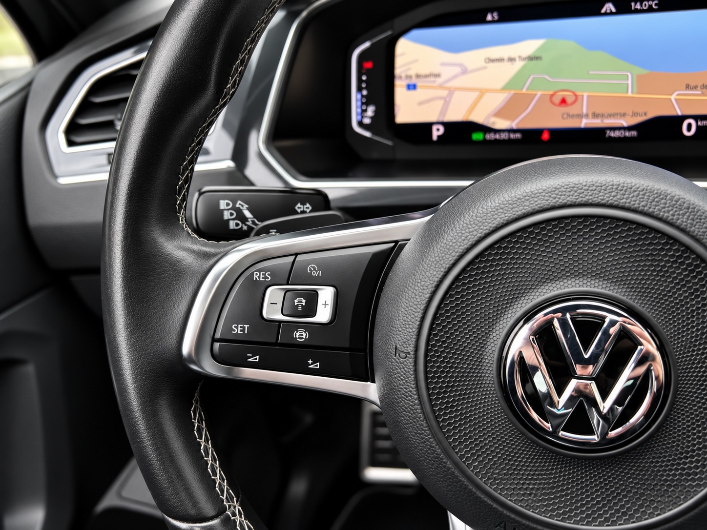 VW Tiguan Allspace 2.0TSI Highline 4Motion DSG R-Line-image-18