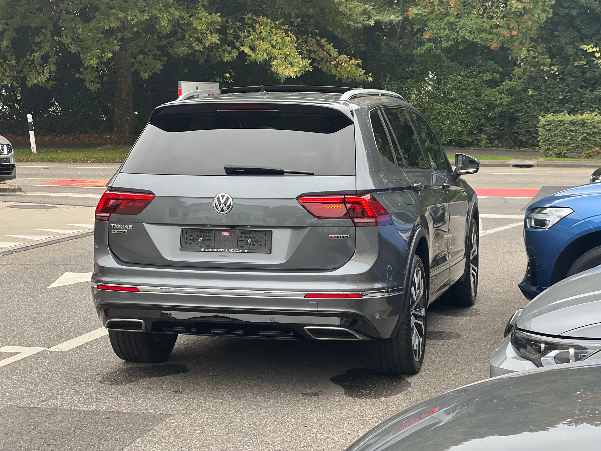 VW Tiguan Allspace 2.0TSI Highline 4Motion DSG R-Line-image-8