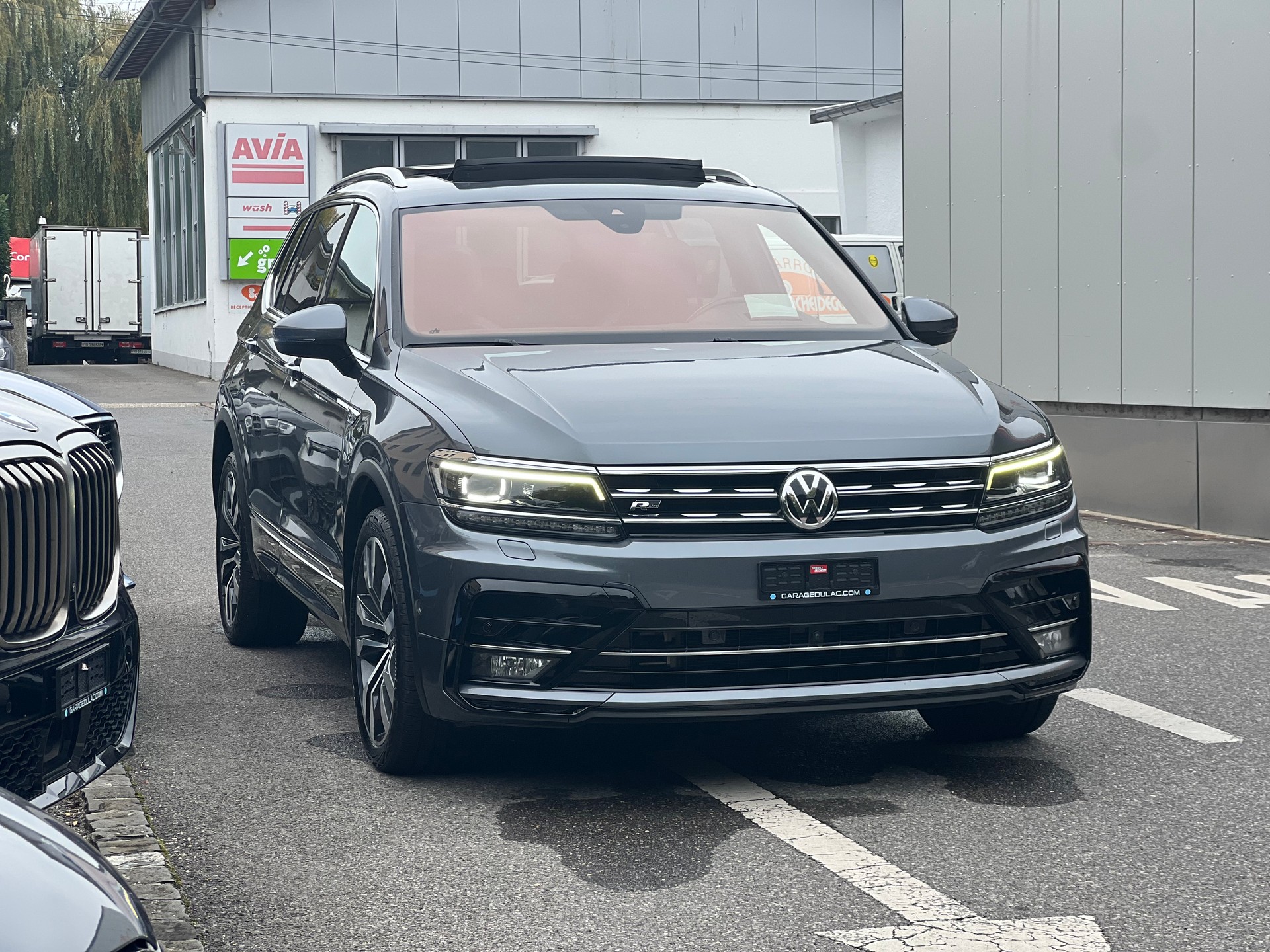 VW Tiguan Allspace 2.0TSI Highline 4Motion DSG R-Line-showroom-element-2