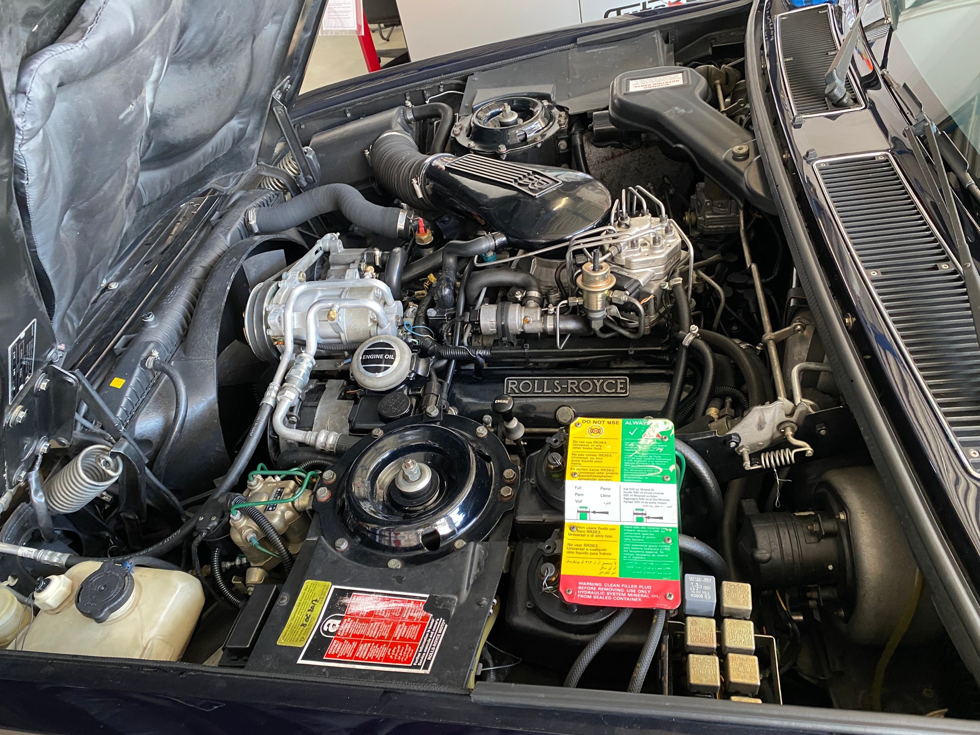 ROLLS-ROYCE Silver Spirit II . Véhicule CH - ( JOINTS DE CULASSE A PREVOIR )-image-29