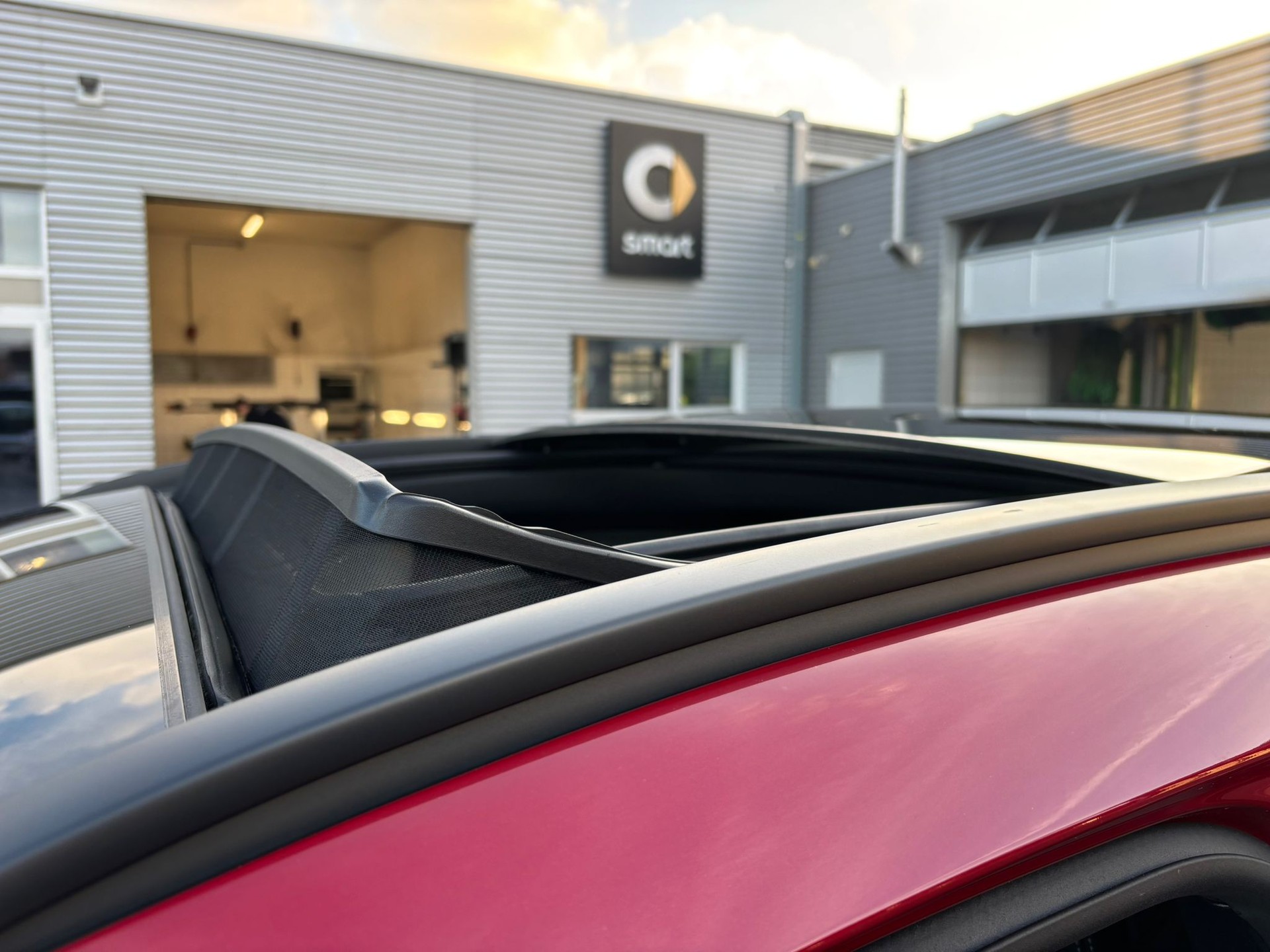 MERCEDES-BENZ EQA 350 AMG-Line 4Matic-image-12