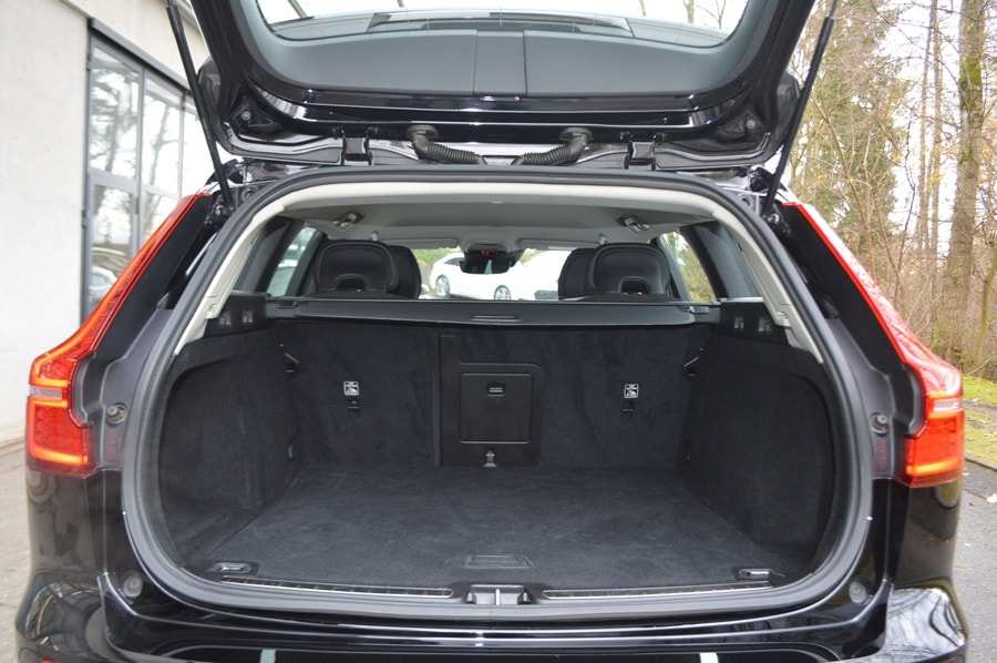 VOLVO V60 B3 Benzin Mild Hybrid Momentum Light Geartronic-image-11