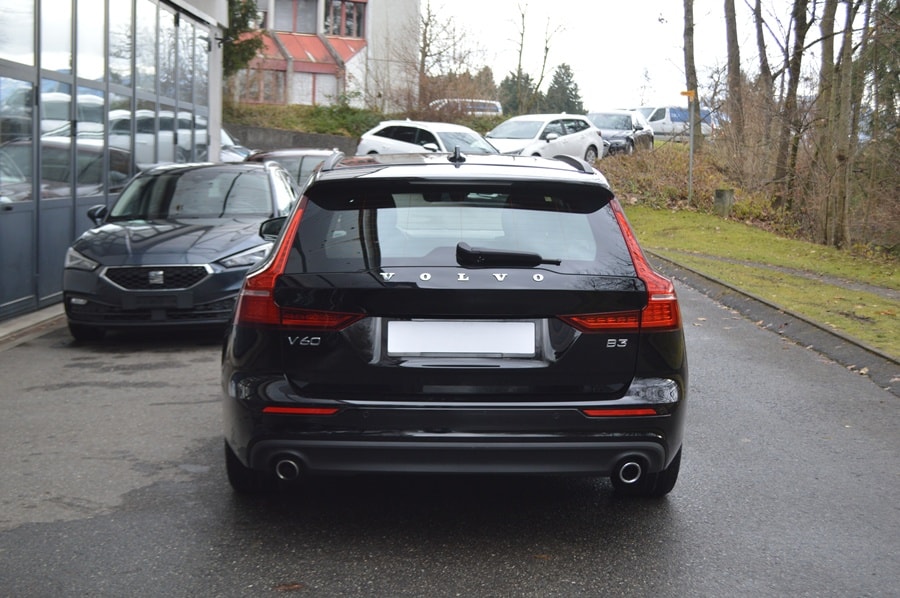 VOLVO V60 B3 Benzin Mild Hybrid Momentum Light Geartronic-image-12