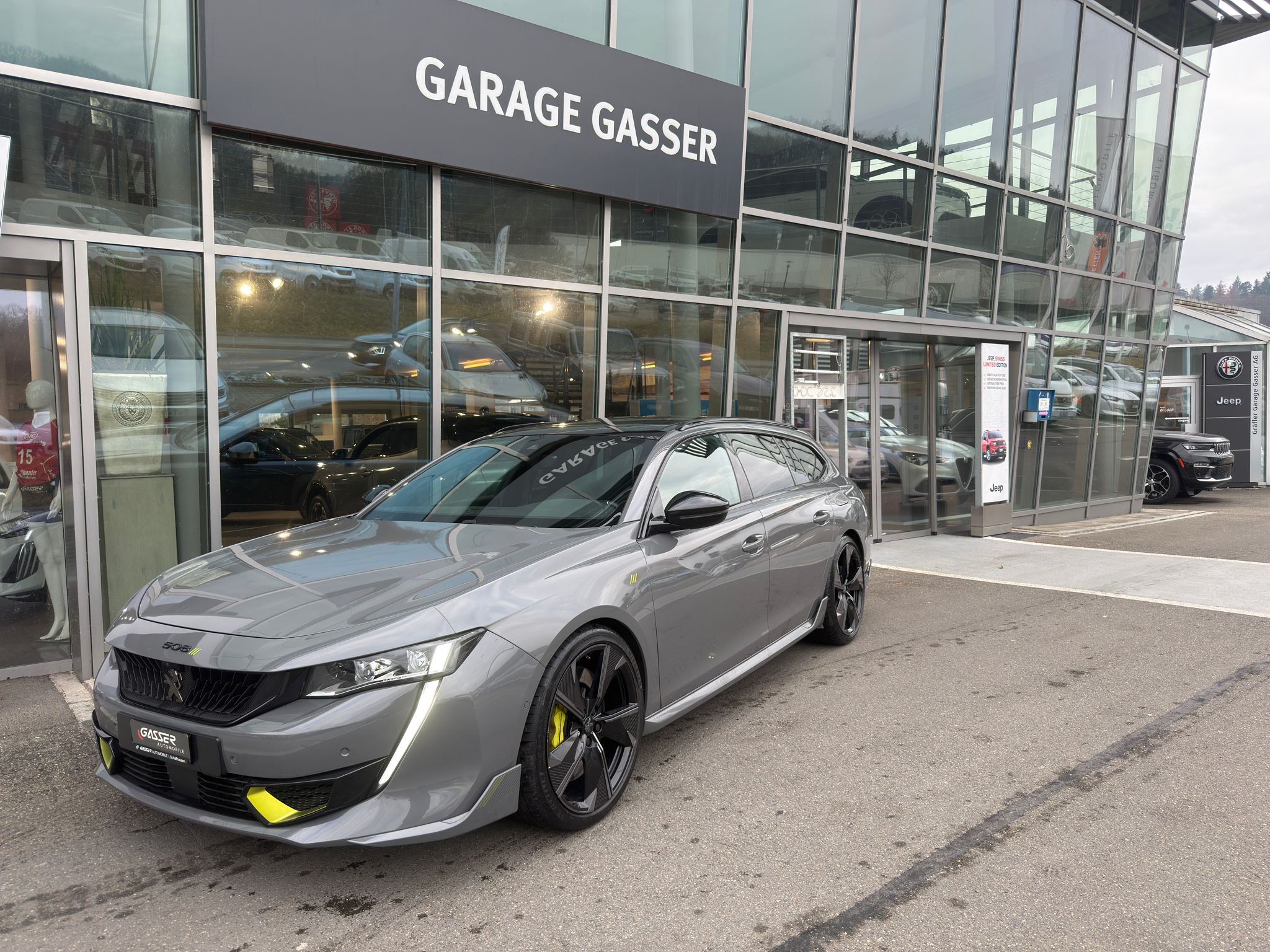 Car photo