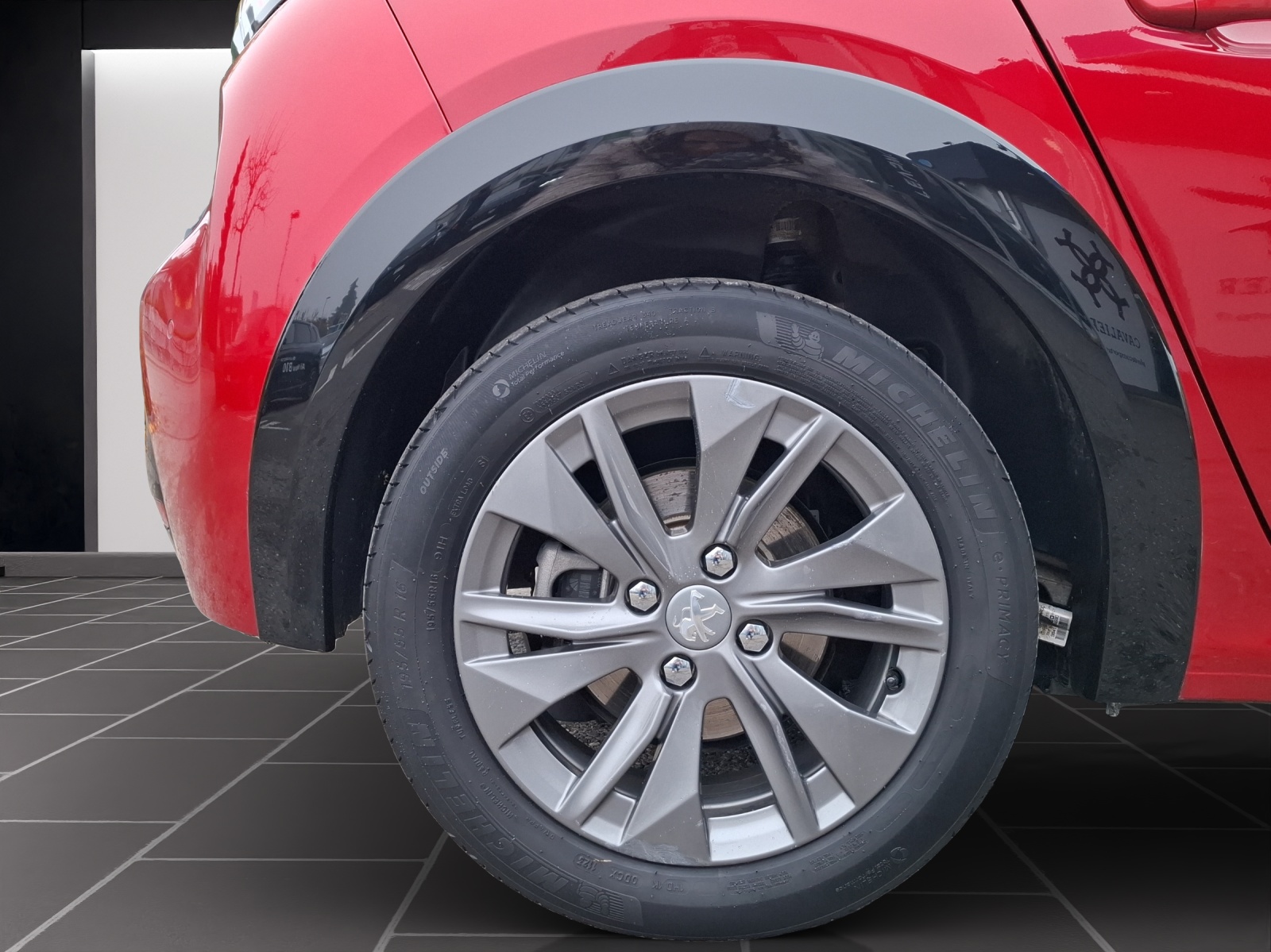 PEUGEOT 208 Elektrik Allure Pack-image-9